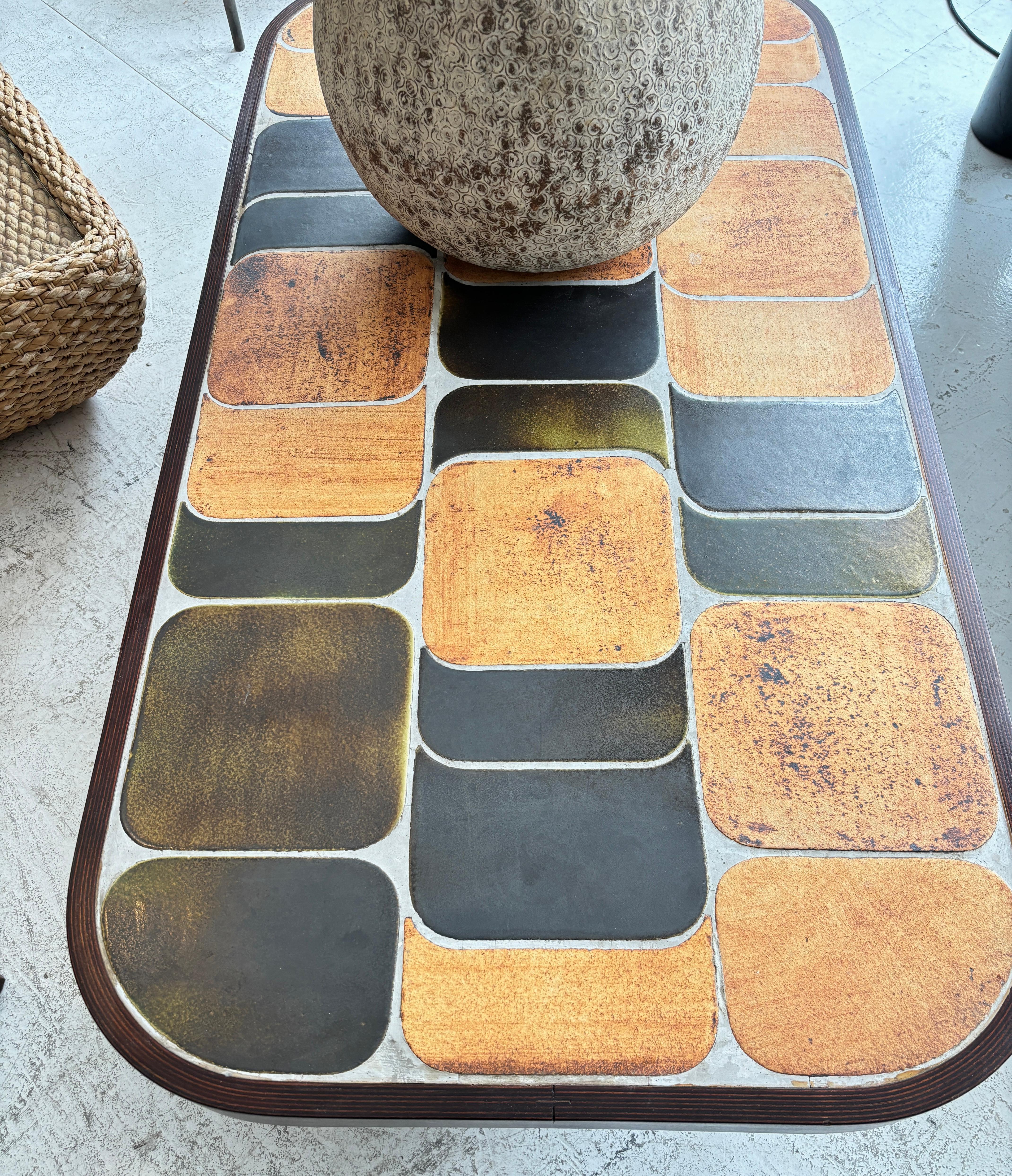 Roger Capron grande table basse Shogun en céramique française Vallauris signée R Capron 3