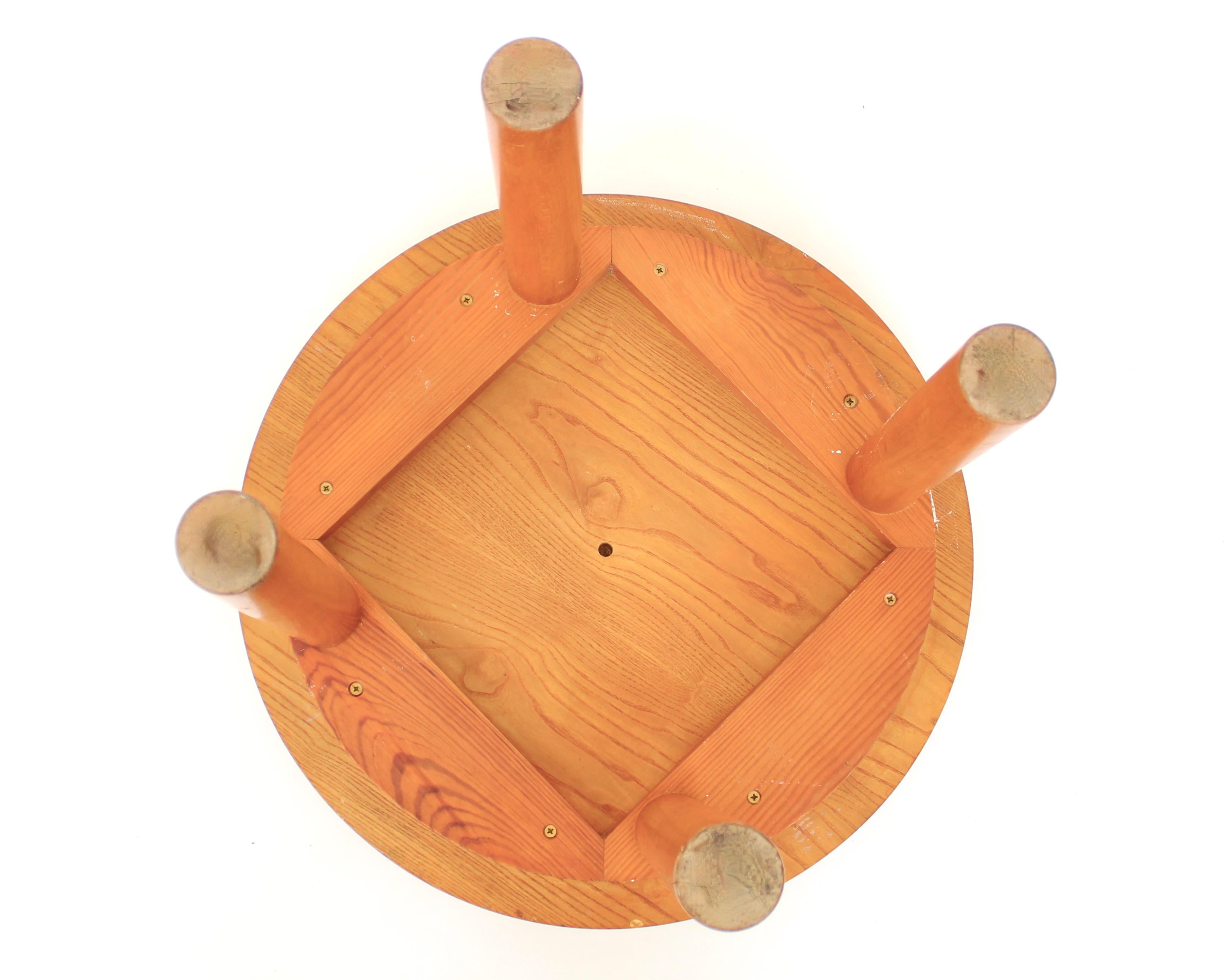 Charlotte Perriand Round Small Coffee or Side Table For Sale 3