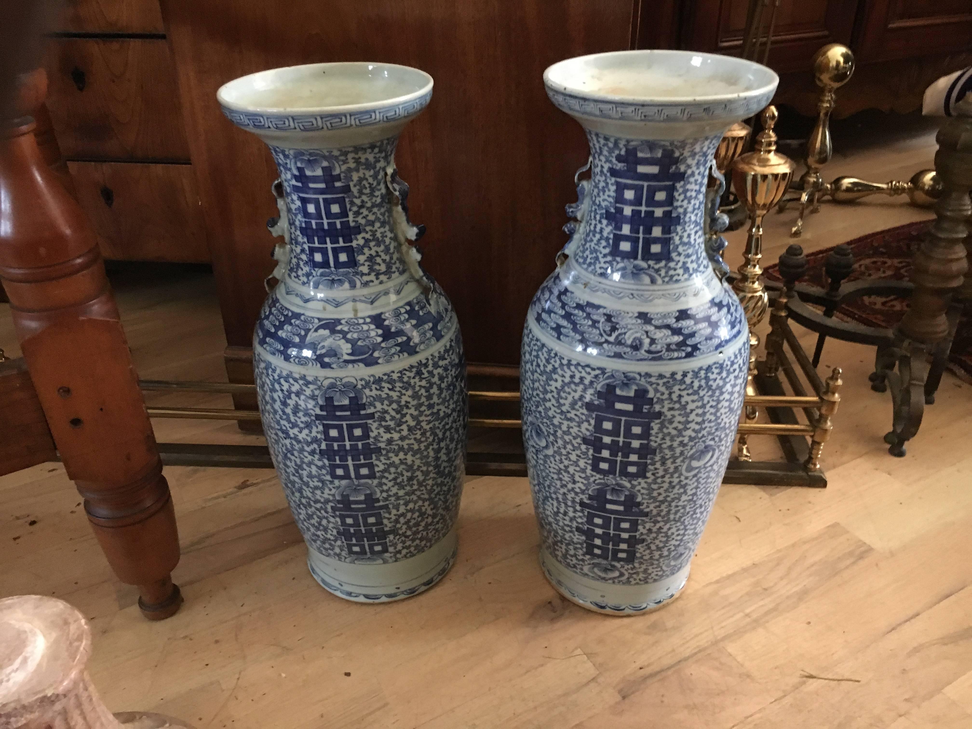 Large Collection Of Chinese Export Blue and White of Large Scale For Sale 3