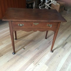 18th Century American Mahogany Tea Table, Great Size and Form