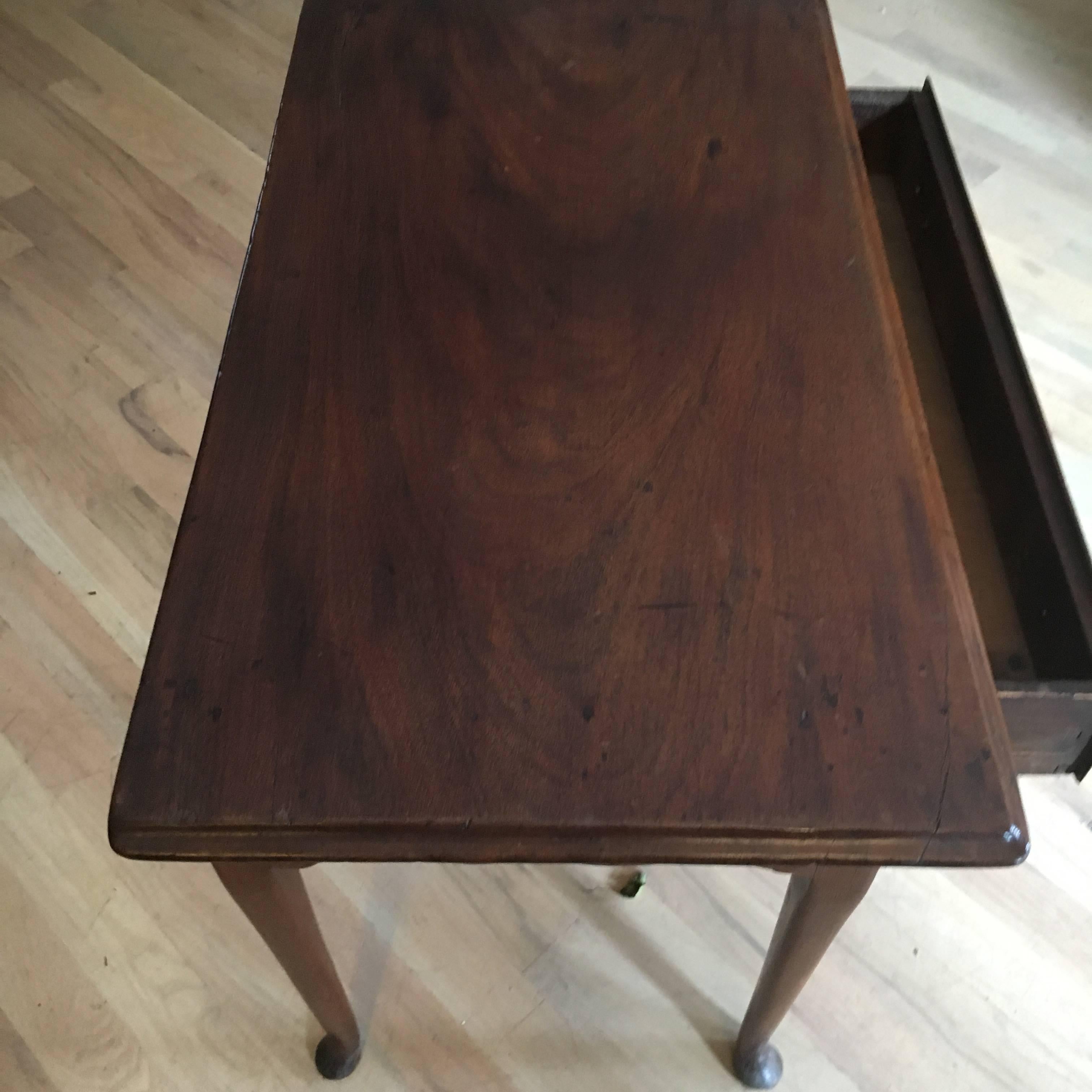 18th Century American Mahogany Tea Table, Great Size and Form For Sale 1