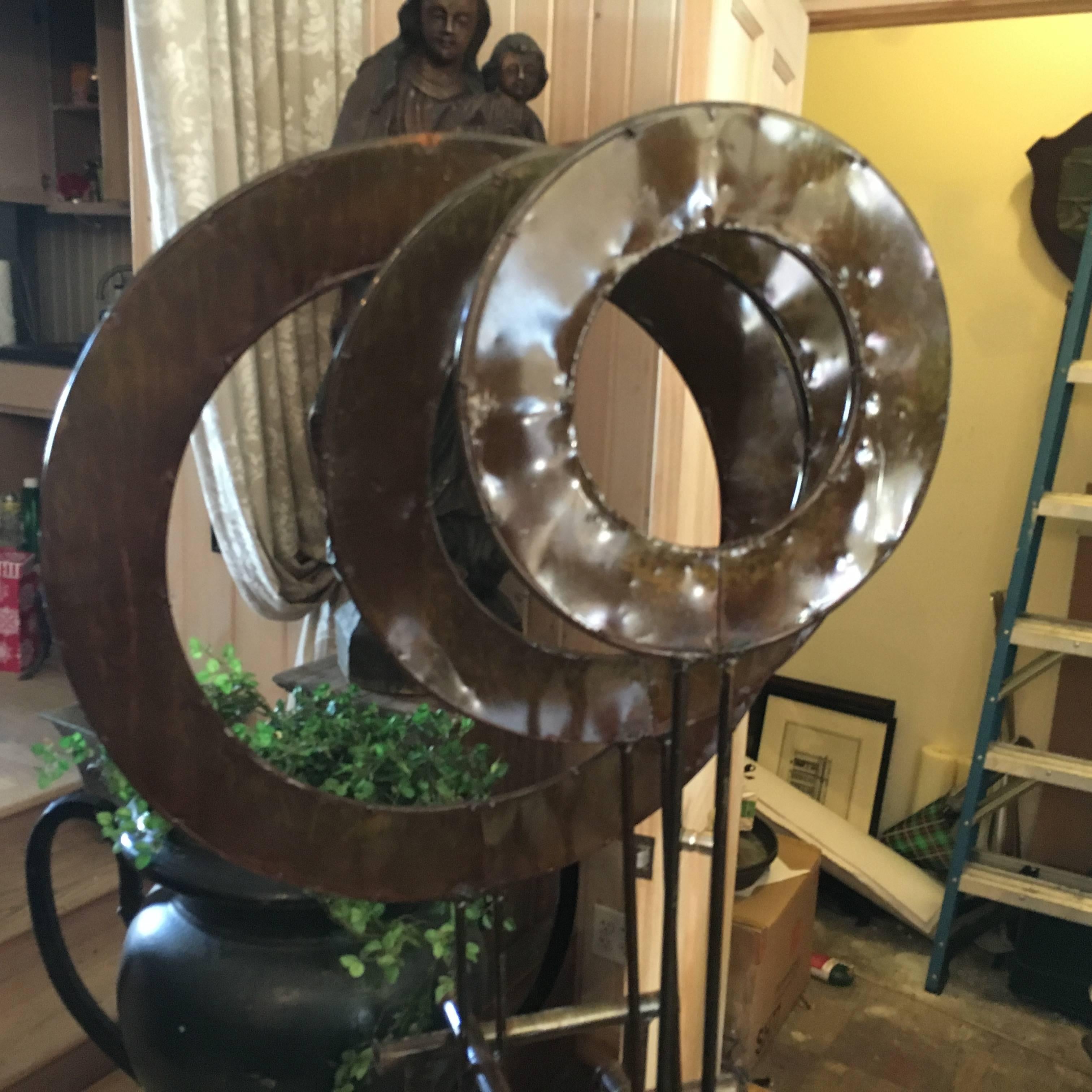 Monumental Mid-Century Kinetic Sculpture, Very Soothing, Hypnotic In Excellent Condition In Buchanan, MI