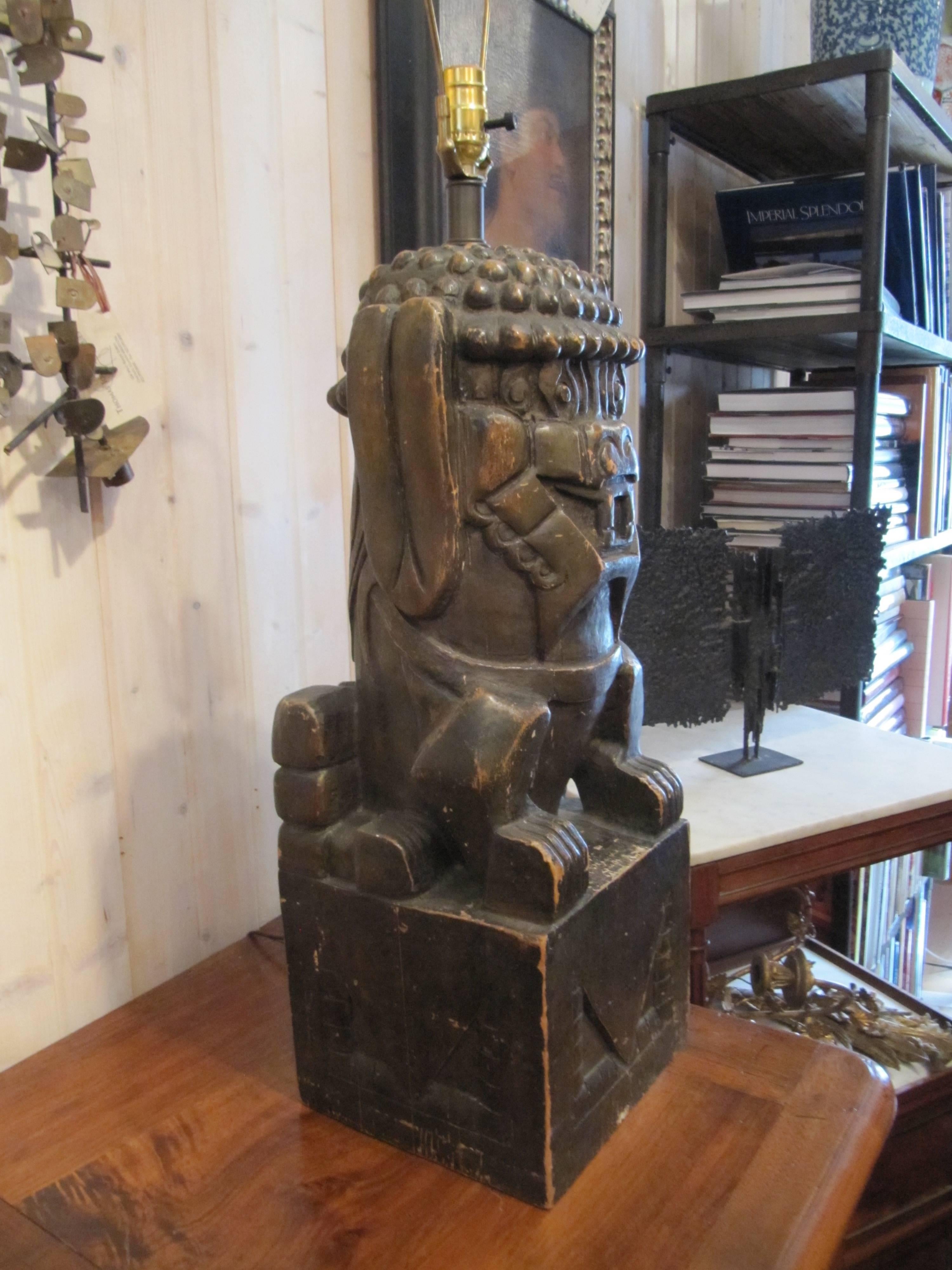 One Pair of Monumental Carved Wood Foo Dogs Mounted as Lamps In Excellent Condition For Sale In Buchanan, MI