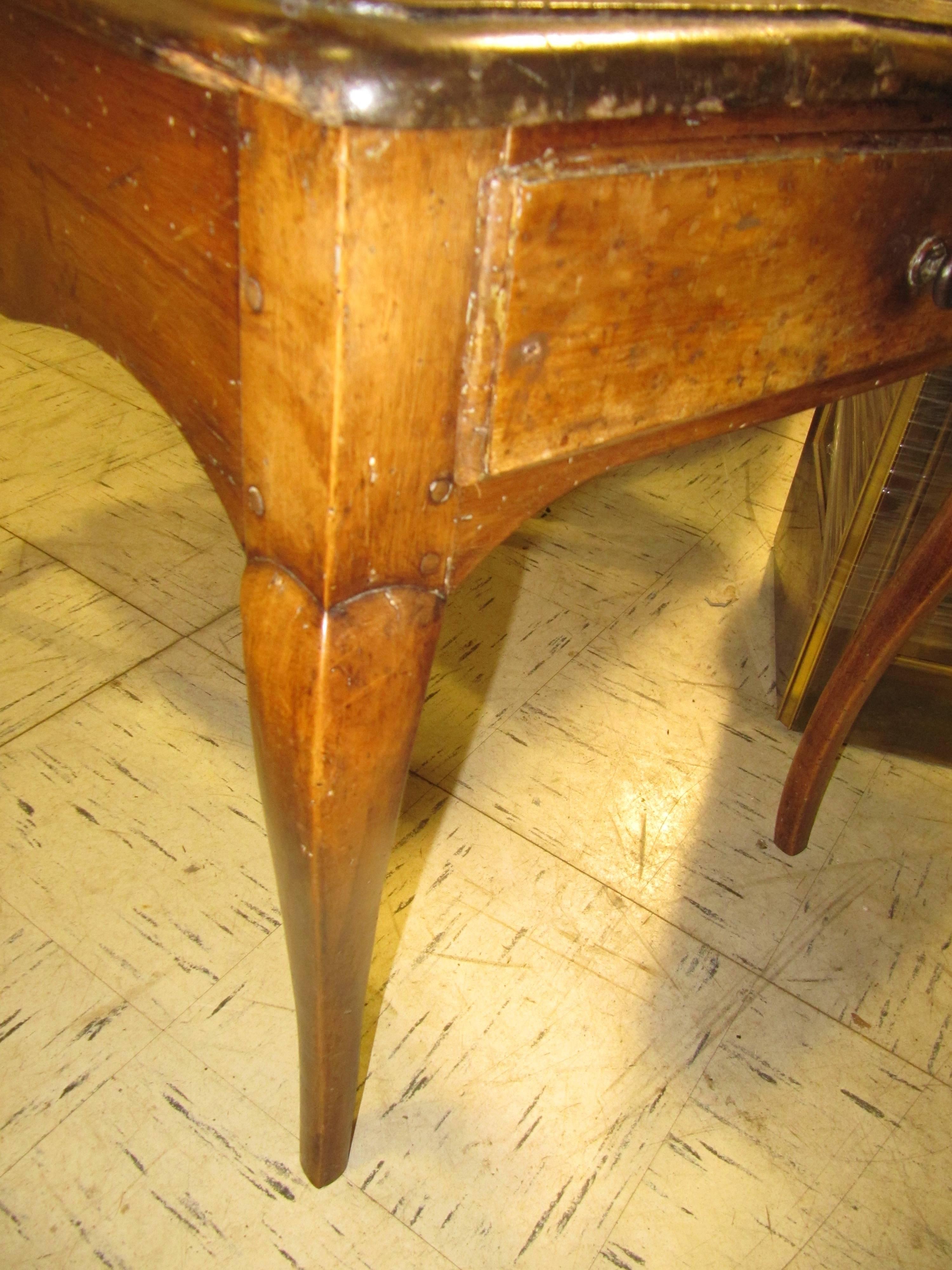 French Provincial Charming 18th Century Provincial Side Table For Sale