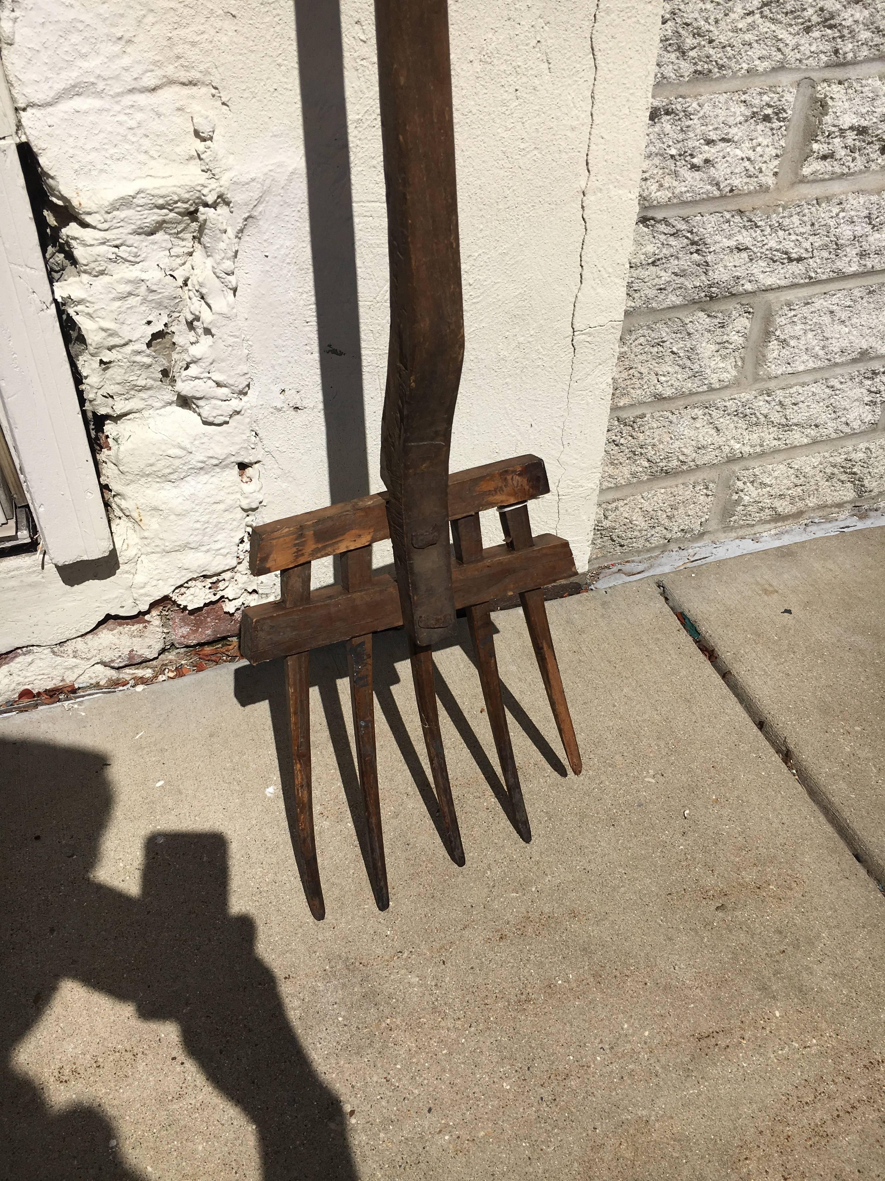 Early Collection of Amish Farm Tools, Great Use for Wall Sculpture or Accents In Good Condition In Buchanan, MI