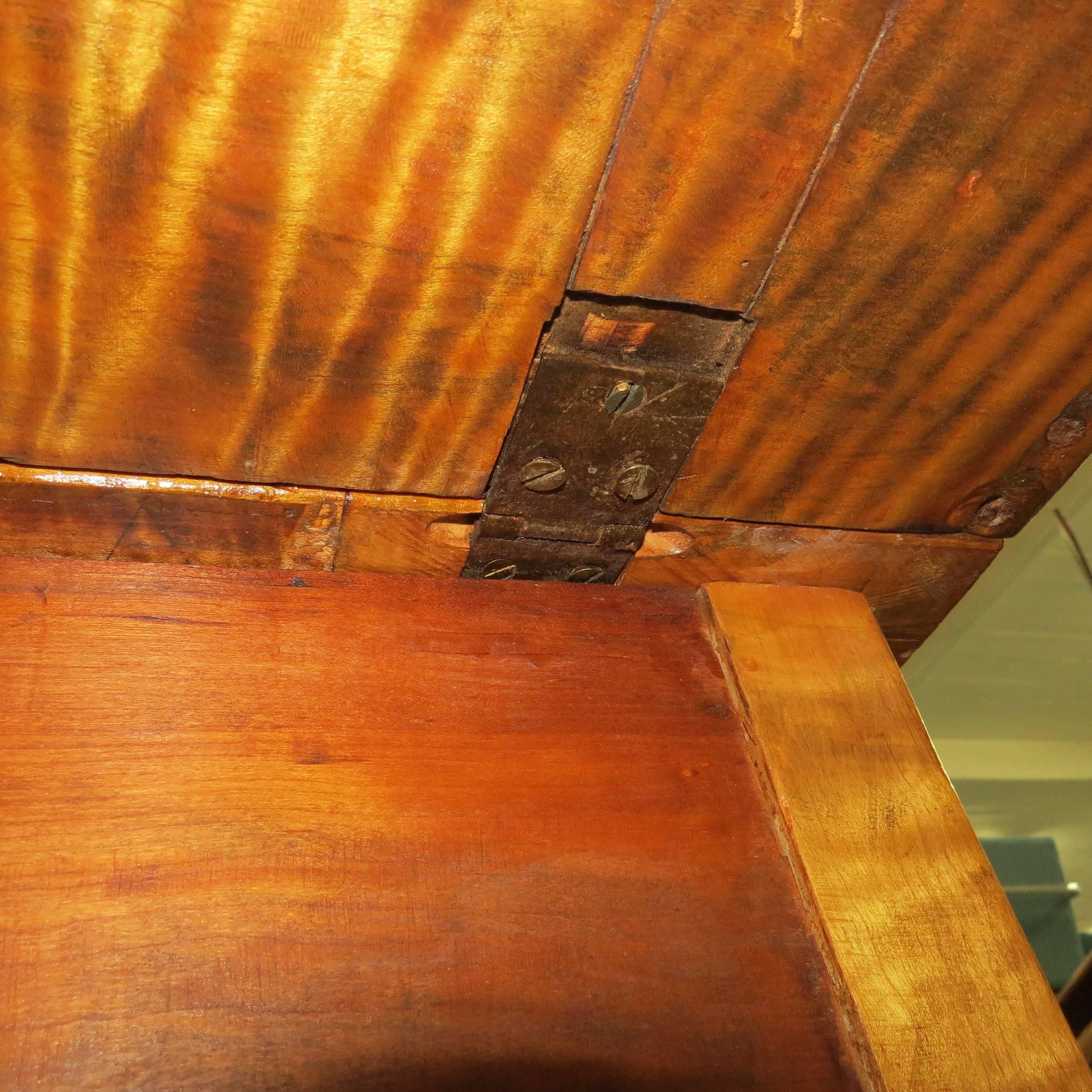 drop leaf maple table