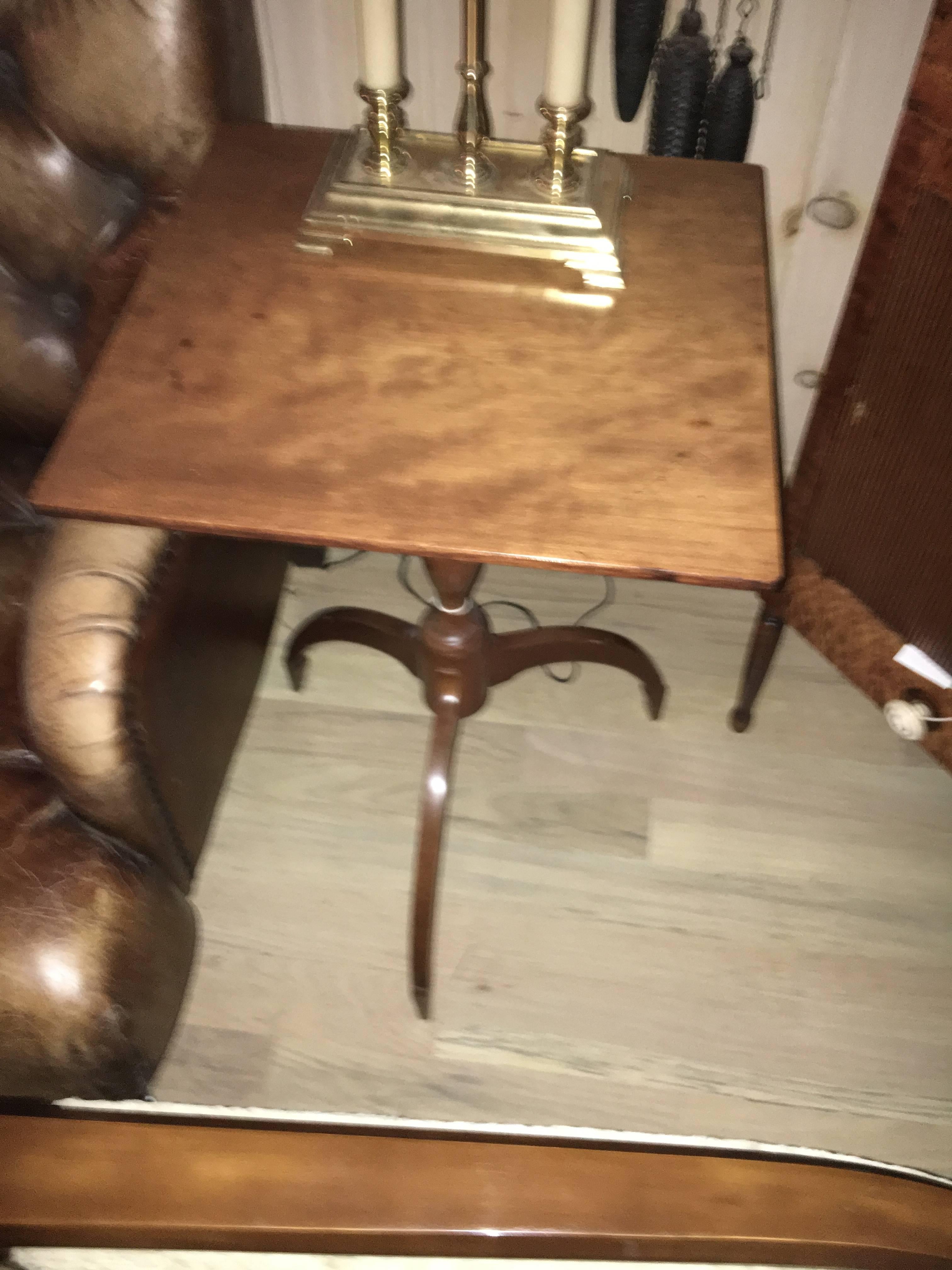 Support de bougie en cerisier américain en vente 1