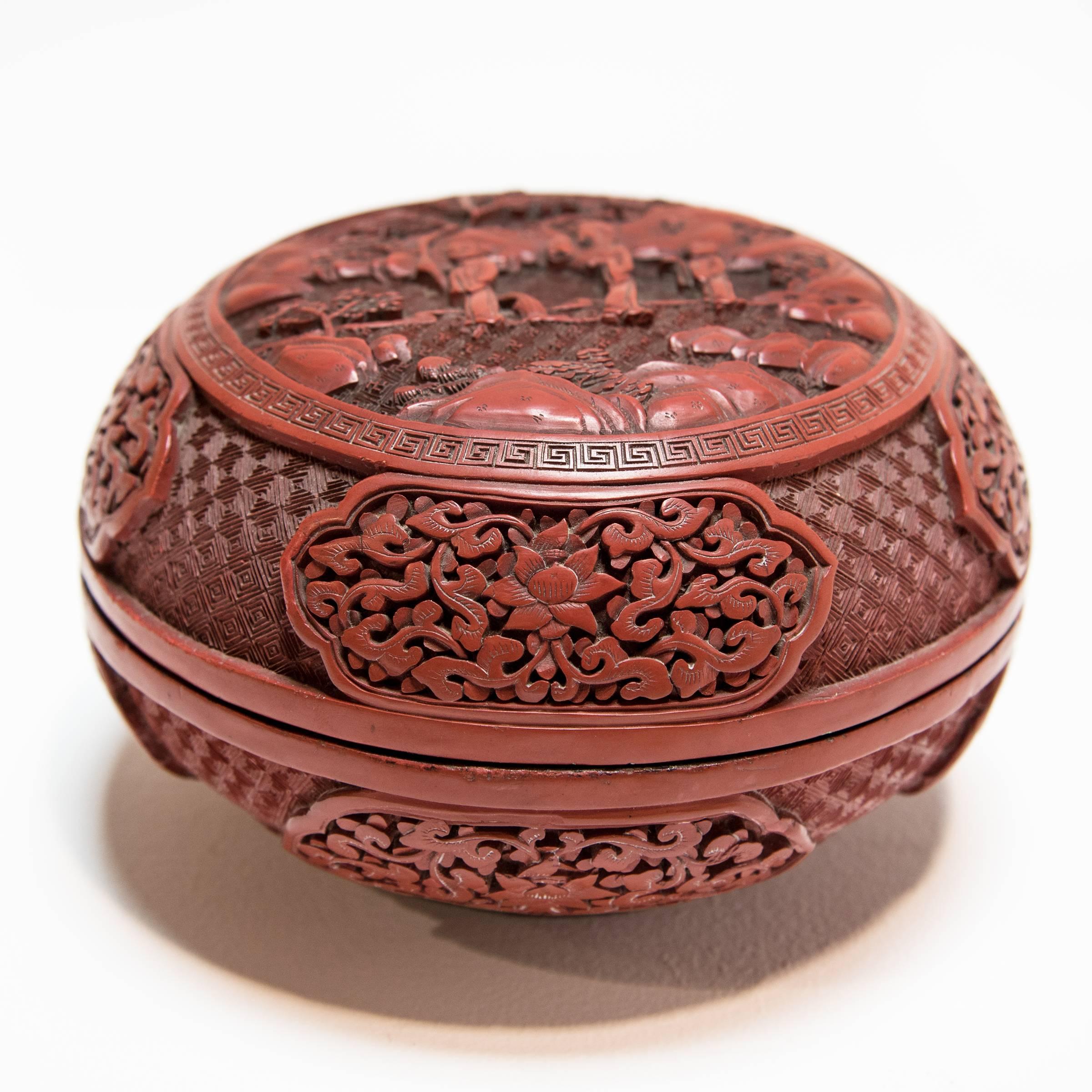 Wood Early 19th Century Chinese Domed Cinnabar Box