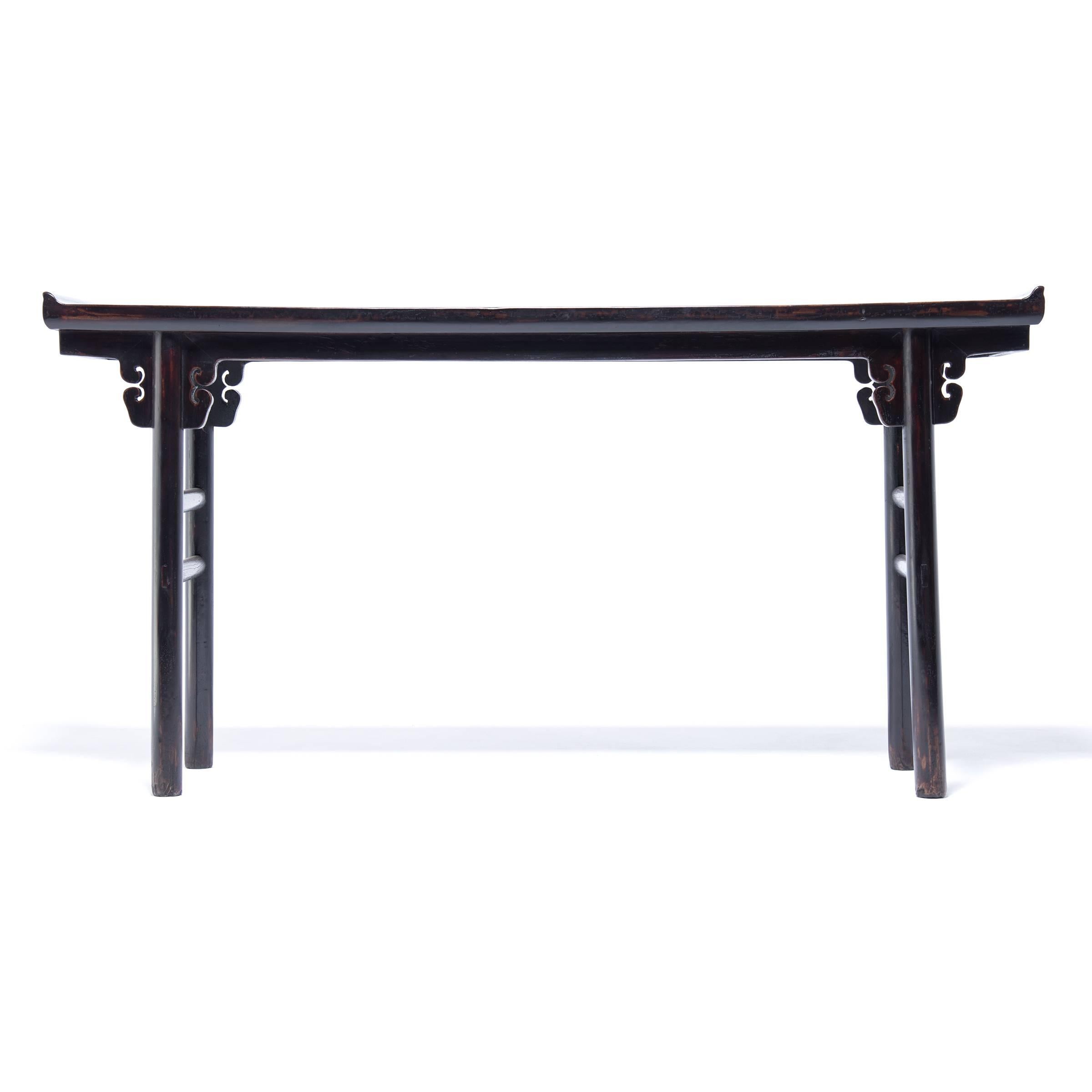 Chinese Recessed Leg Altar Table