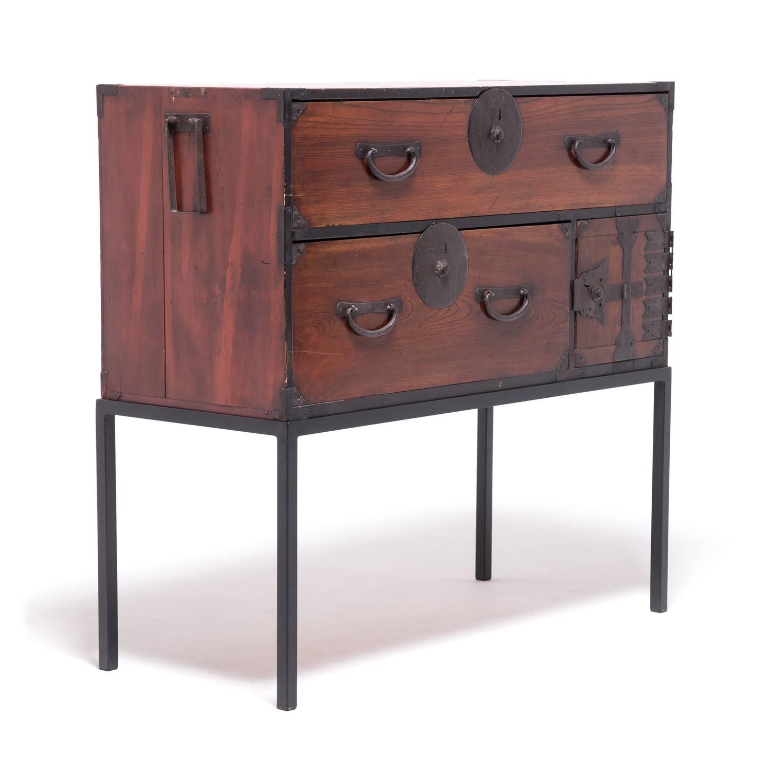 Lacquered Tansu Chest at 1stdibs