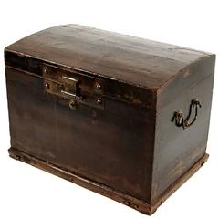 18th Century Chinese Domed Trunk 4