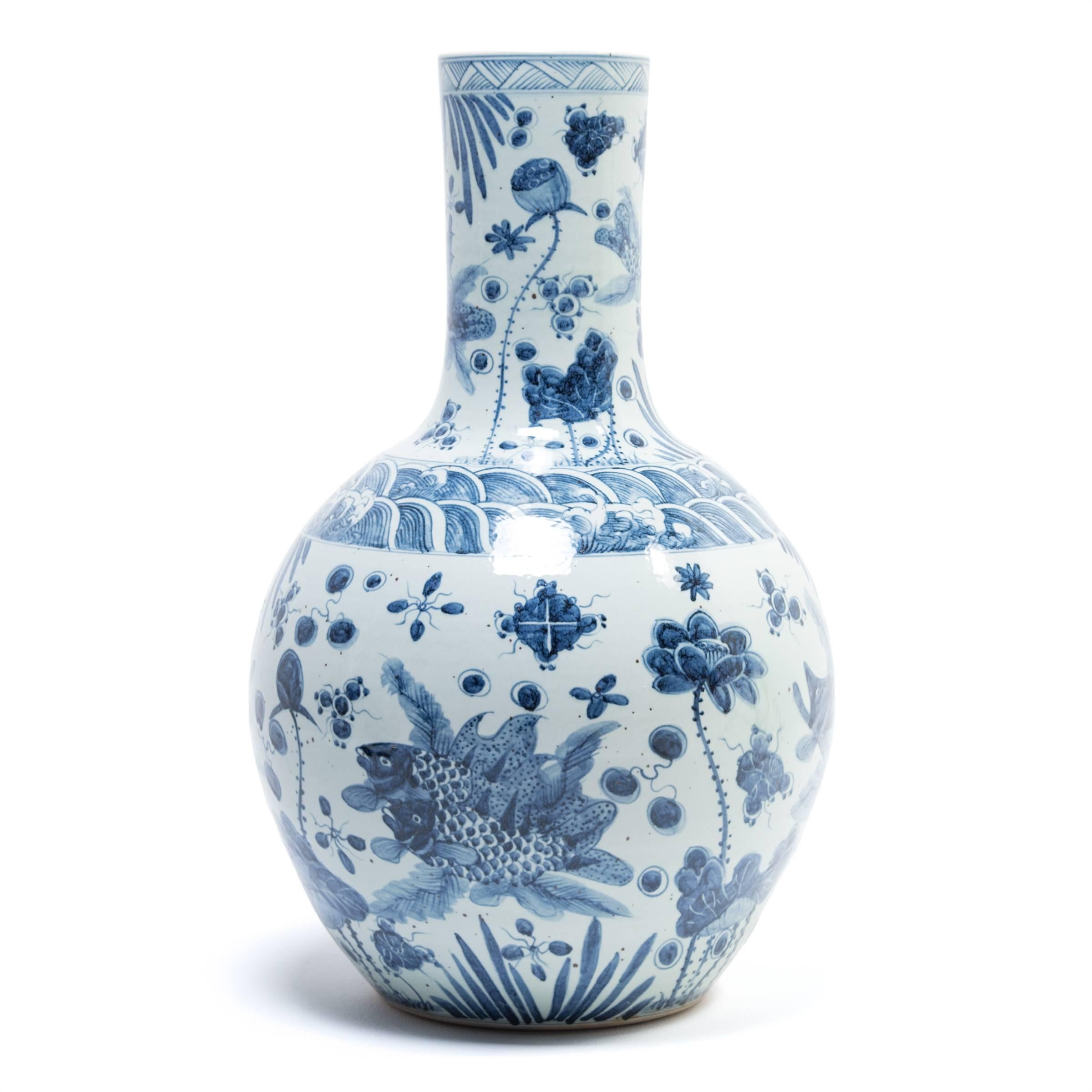 traditional chinese vase