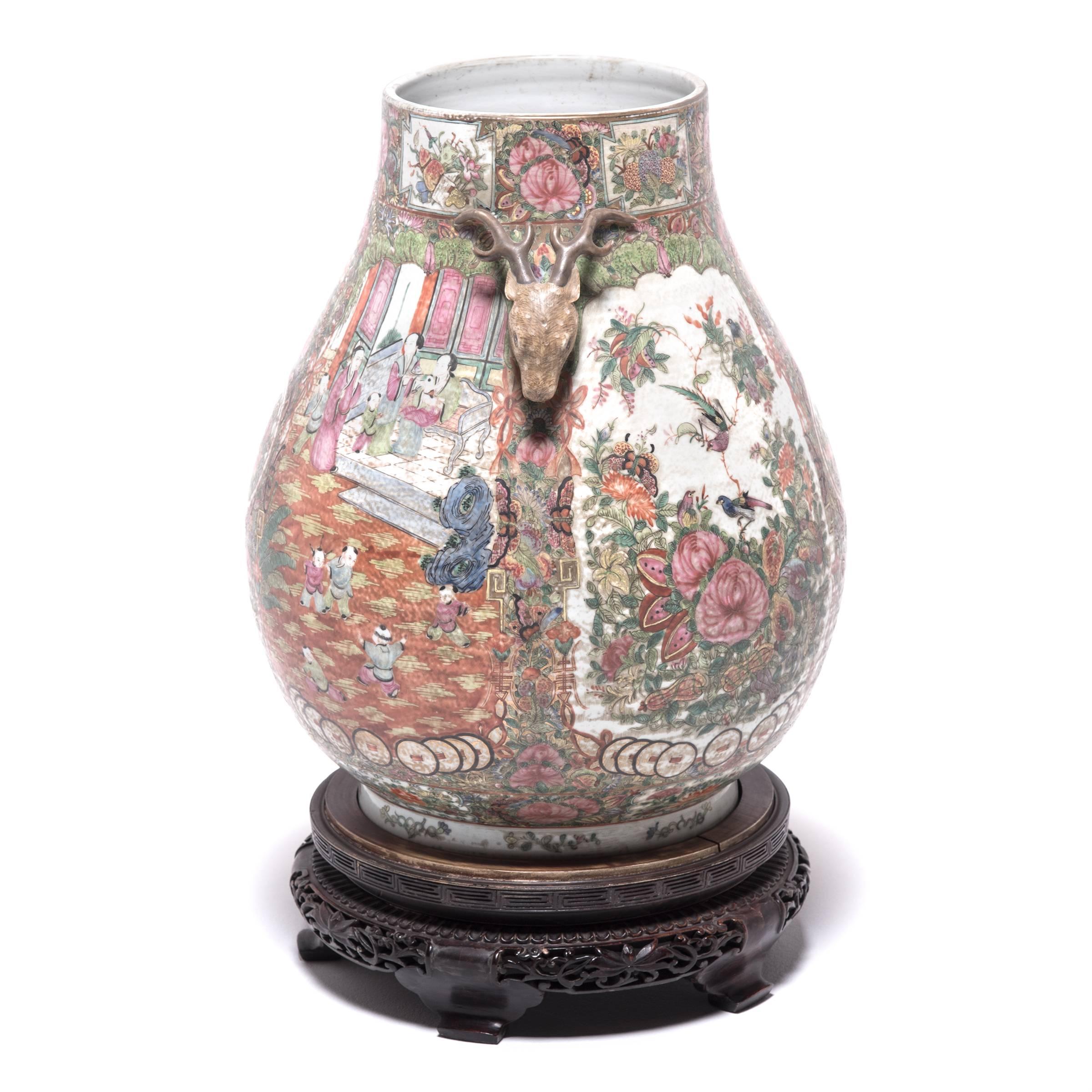 Pair of Chinese Famille Rose Hu Vases In Good Condition In Chicago, IL