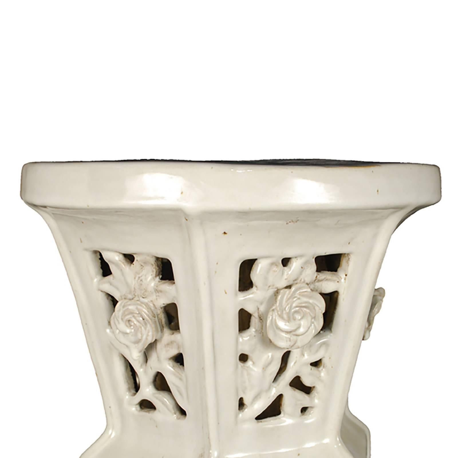 ceramic plant pedestal