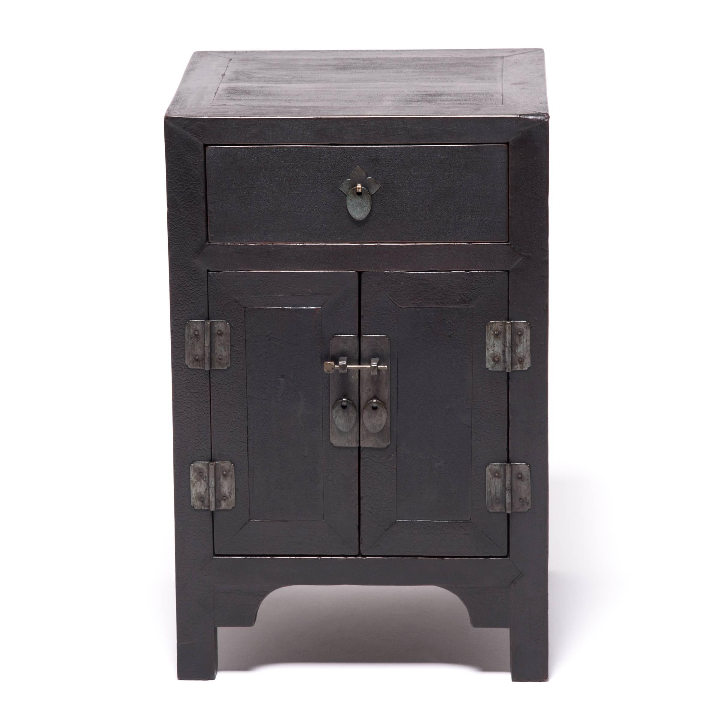 In a traditional northern Chinese home, these chests would have been placed at the side of a low, raised platform called a kang (a type of bed) and used to store household objects. Similar to today’s modular storage trend, the matching cabinets were