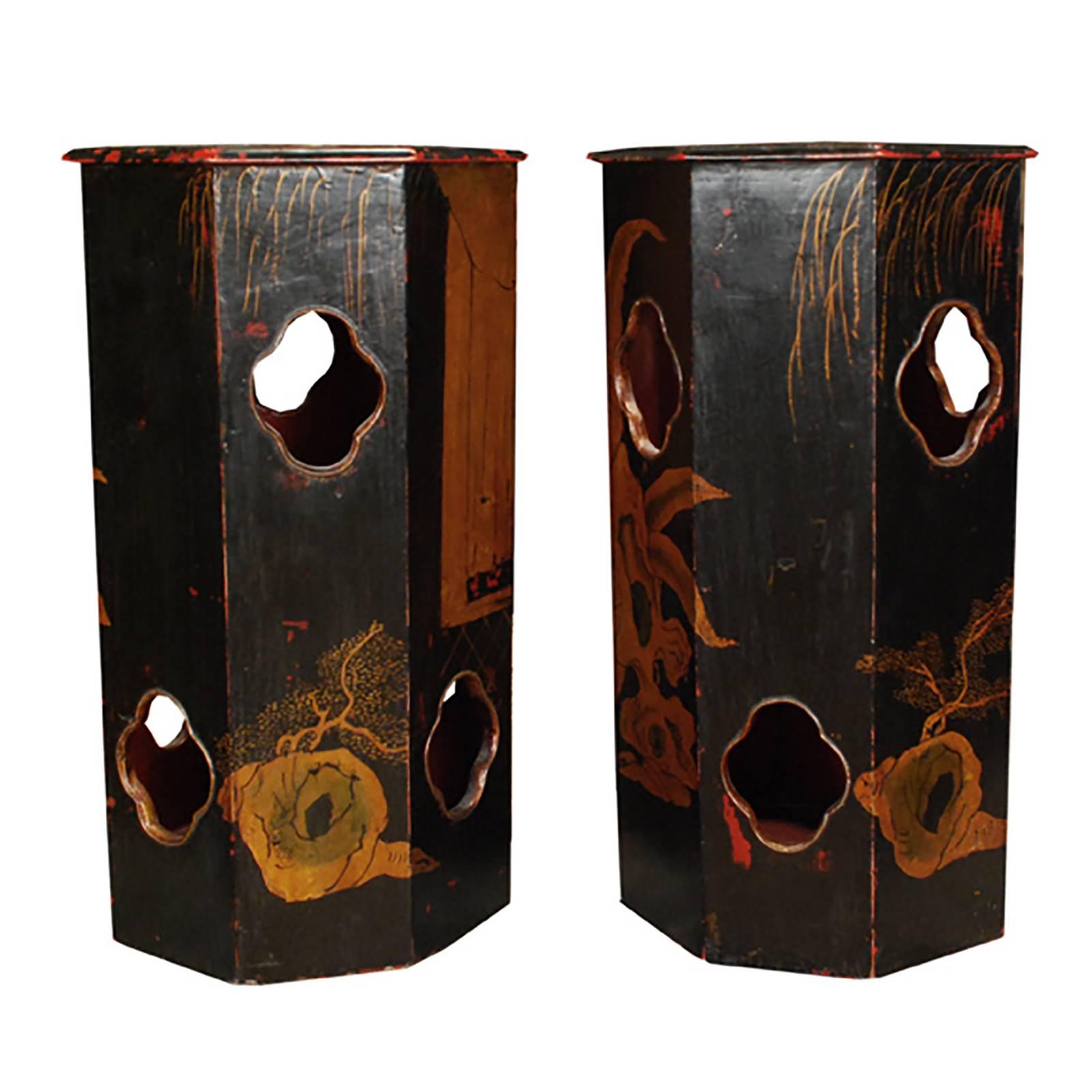 Qing Pair of Chinese Lacquered Hat Stands