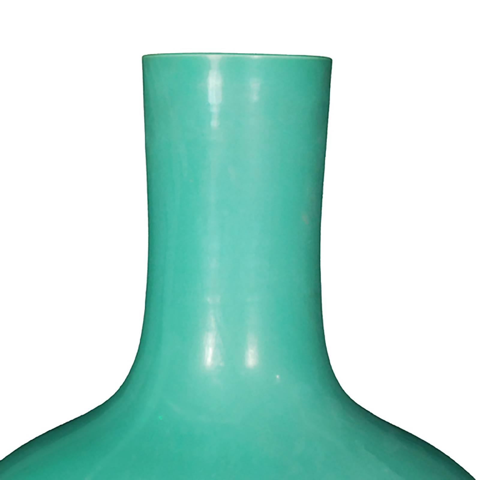 Chinese Large Jade Gooseneck Vase