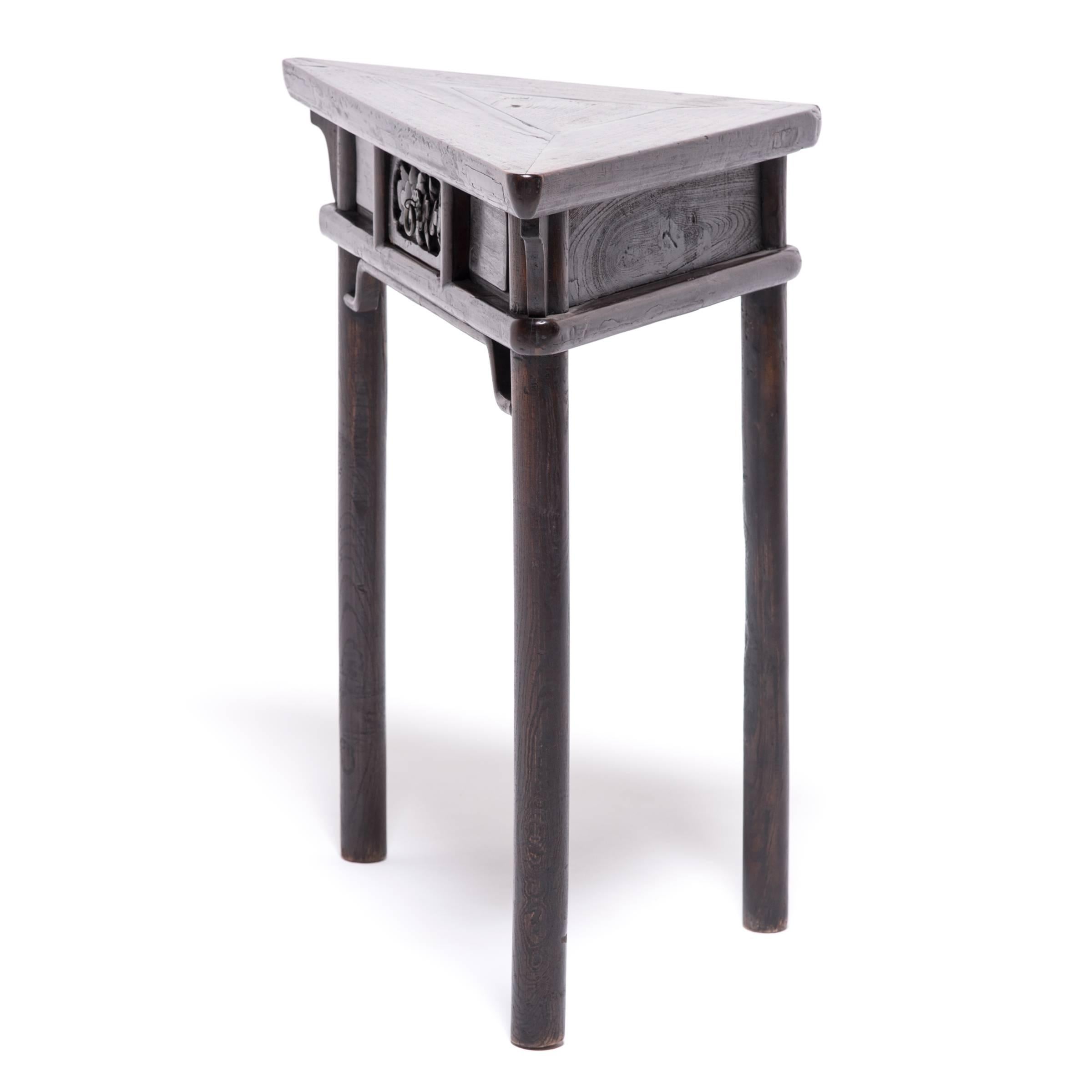 Qing Chinese Round Leg Corner Table