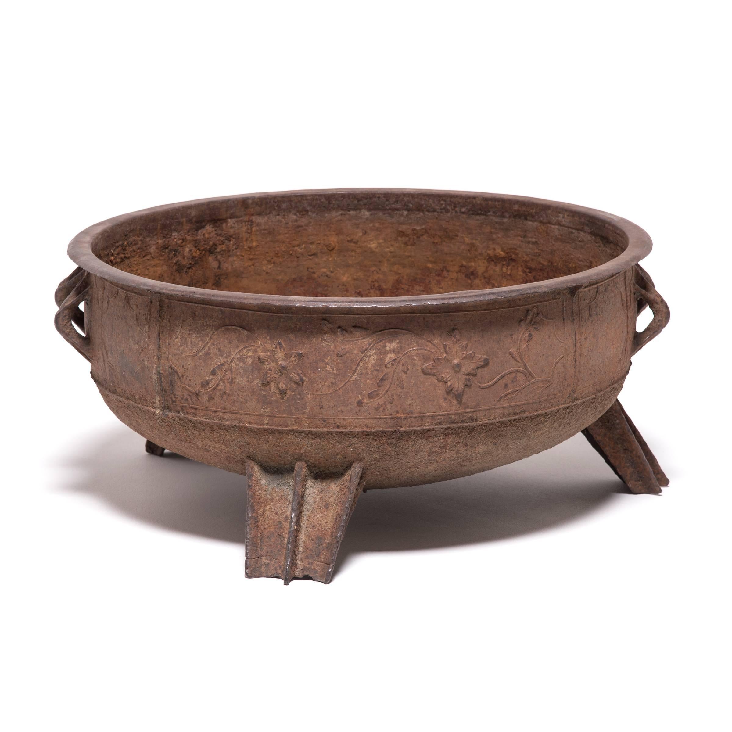 Qing Chinese Low Cast Iron Tub