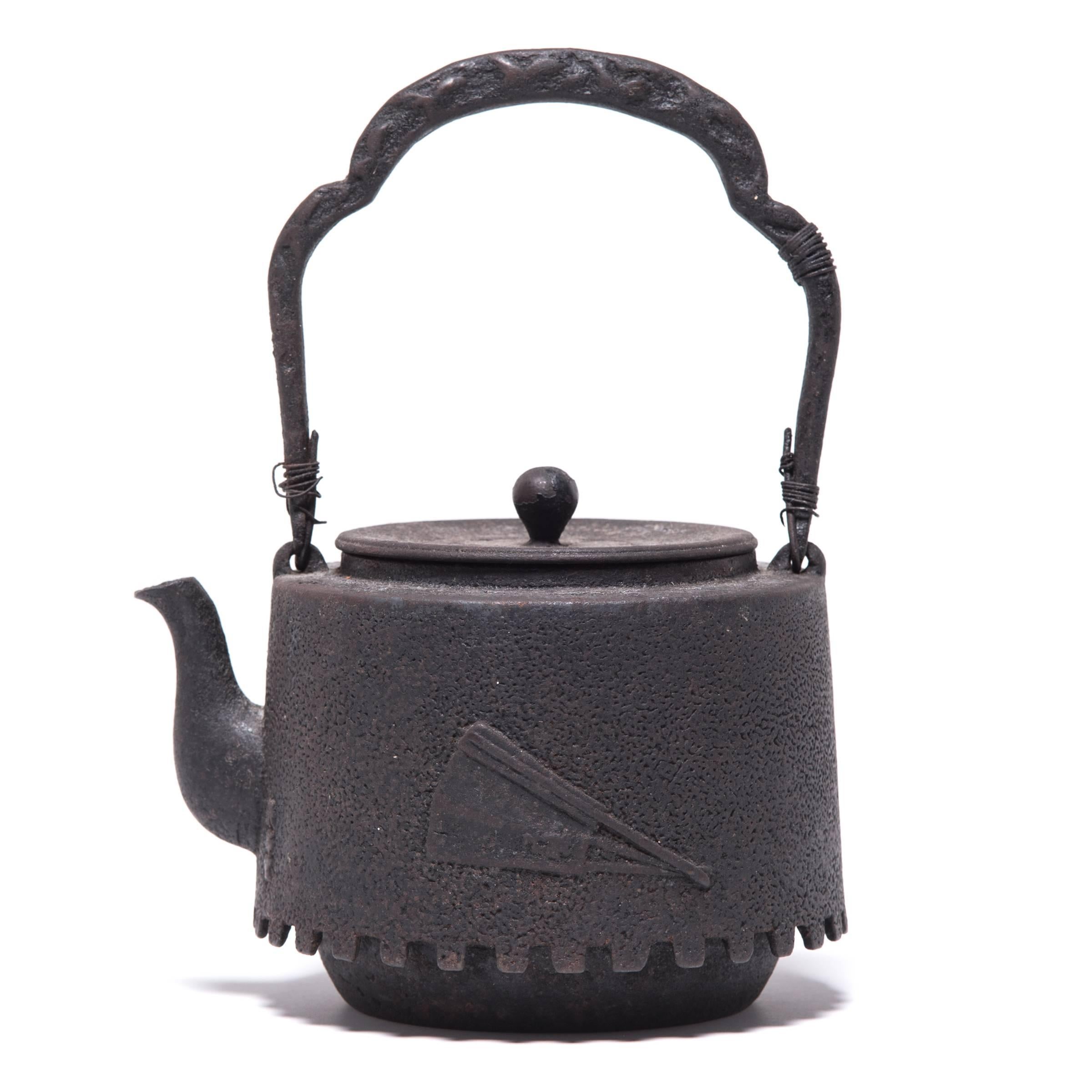 Taisho “Fanning the Fire” Japanese Teapot
