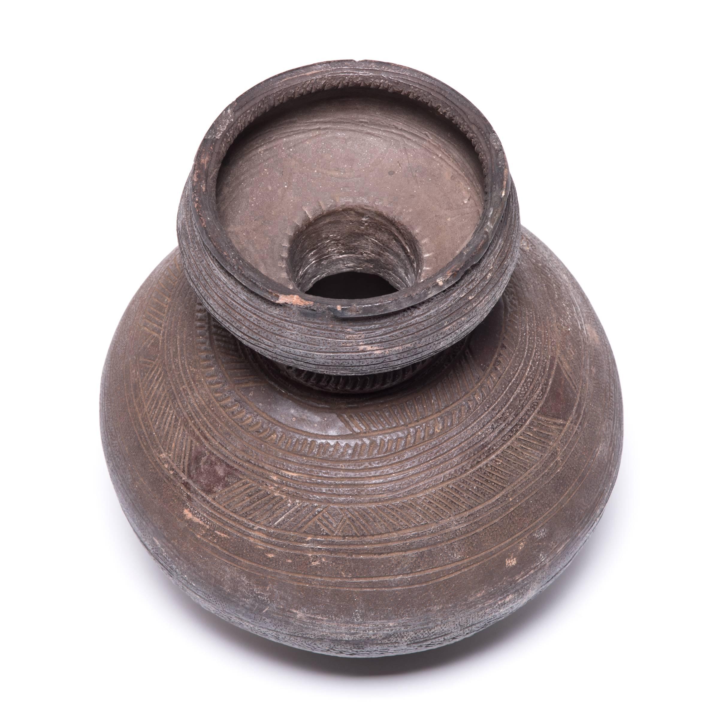 Non vernissé Vase à eau en gourde Nupe, vers 1900 en vente