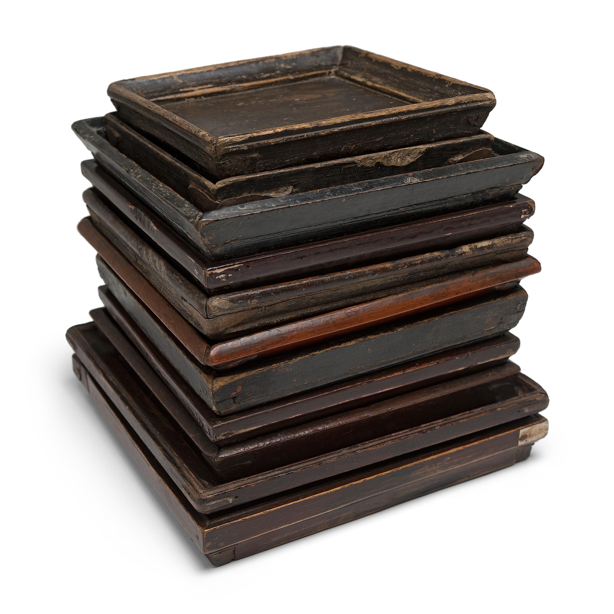 Petite Chinese Tea Tray, c. 1850 In Good Condition For Sale In Chicago, IL
