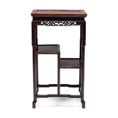 Table de collection chinoise ancienne avec étagères, début du XXe siècle