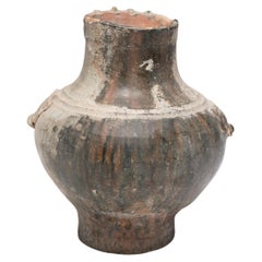 Chinesische Hu-Vase mit schillernd-grüner Glasur, Han-Dynastie