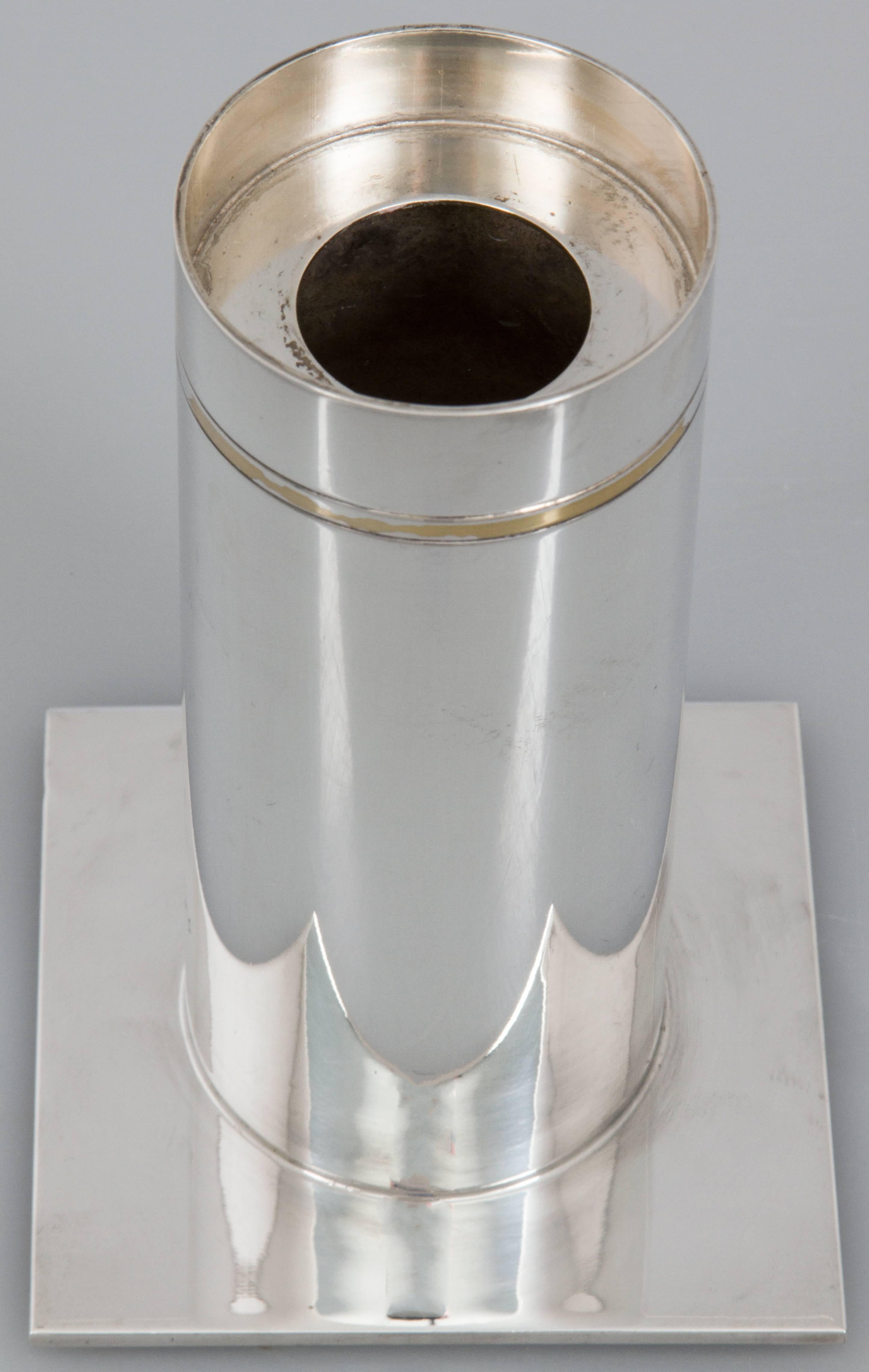 Modernist Silver Plate Columnar Candlesticks In Excellent Condition For Sale In Chicago, IL