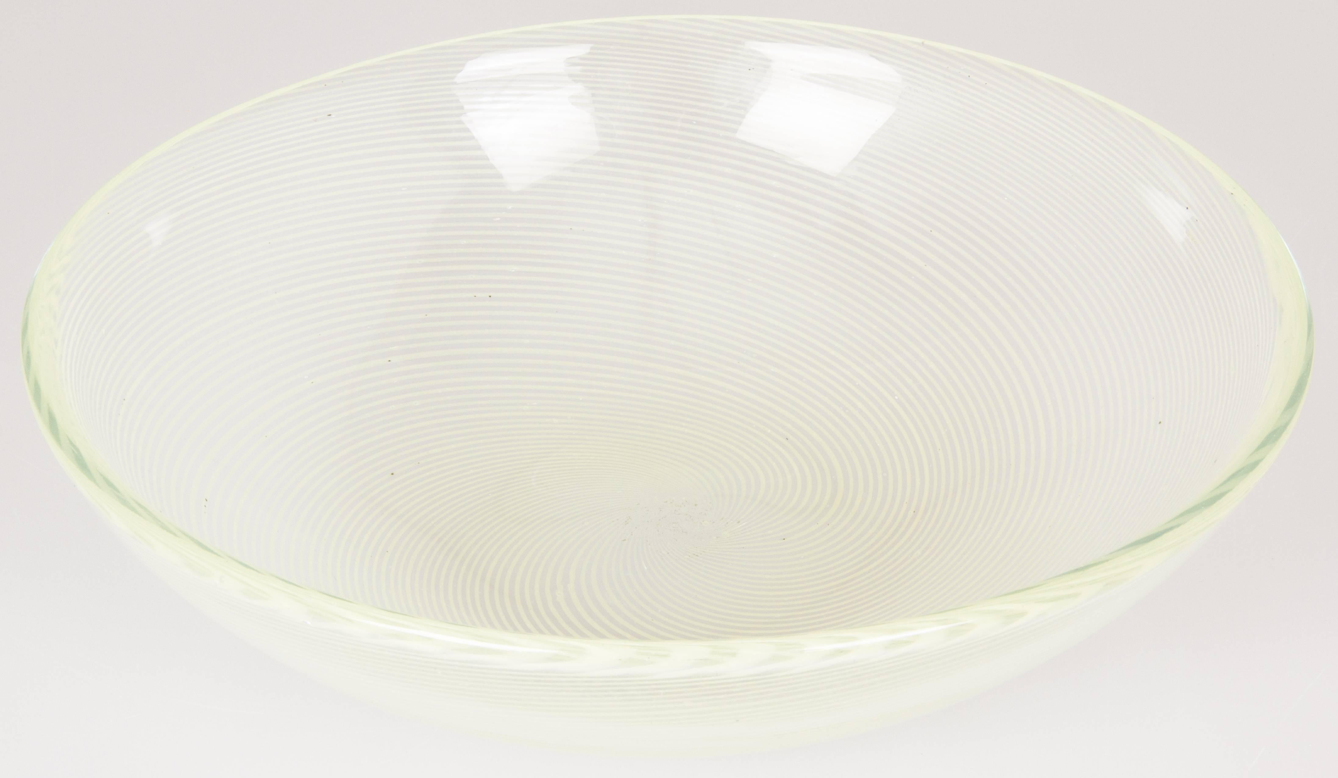 Mid-20th Century Large Murano Lattisimo Oval Centerpiece Bowl For Sale