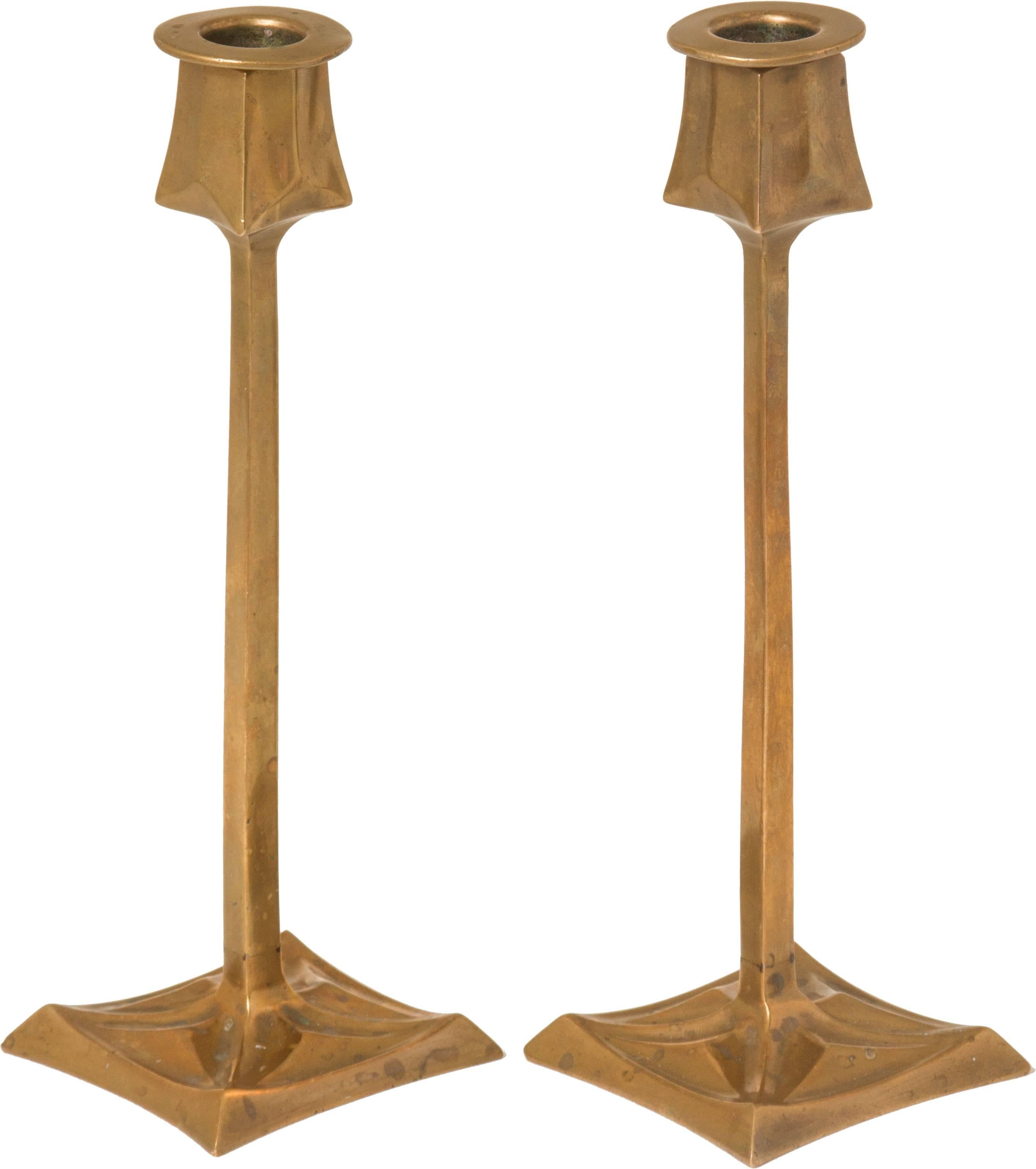 Pair of Art Deco Bronze Cubist Candlesticks In Excellent Condition For Sale In Chicago, IL