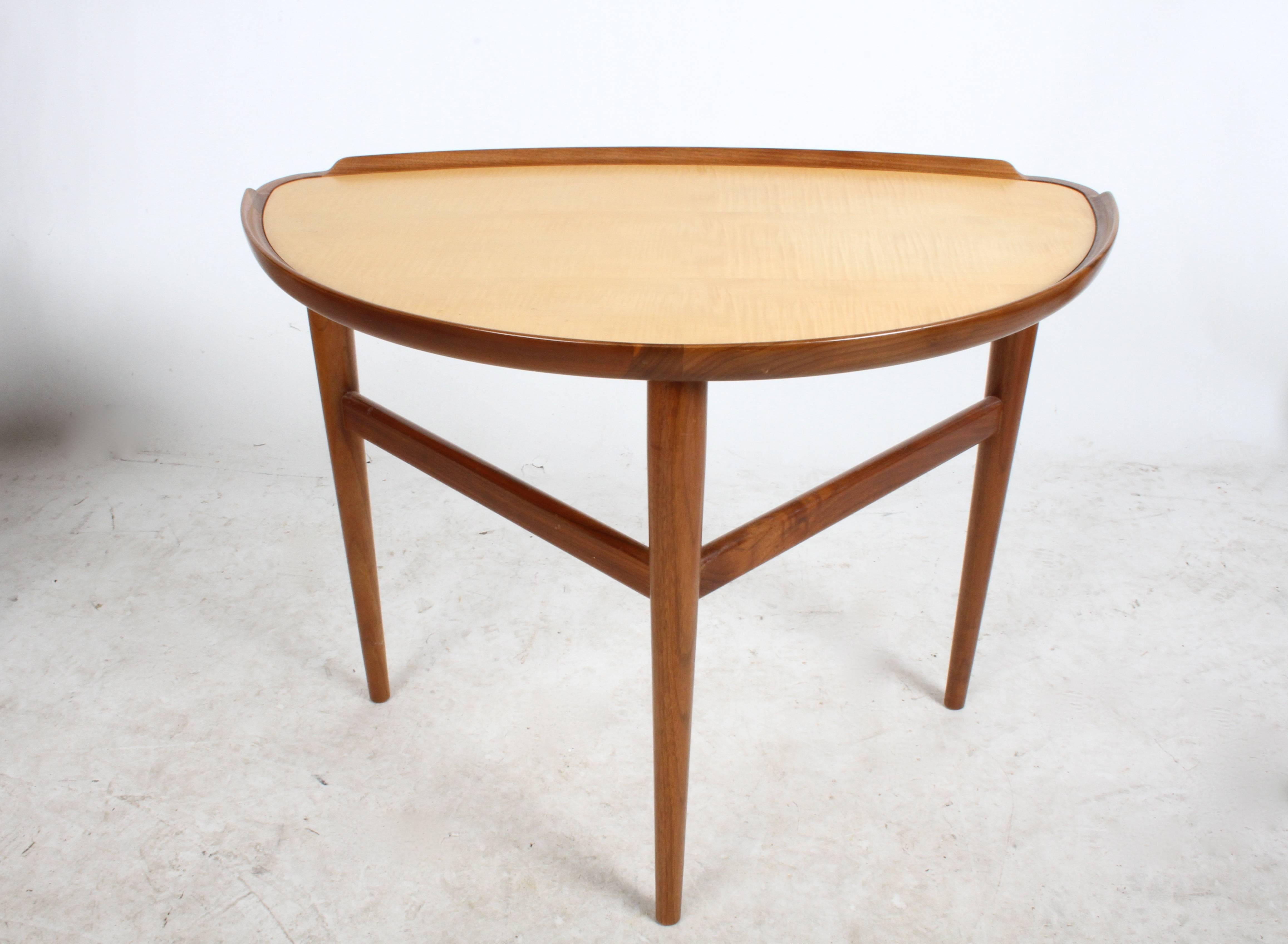 Finn Juhl Danish Modern Design for Baker Furniture Side Table in Walnut 1