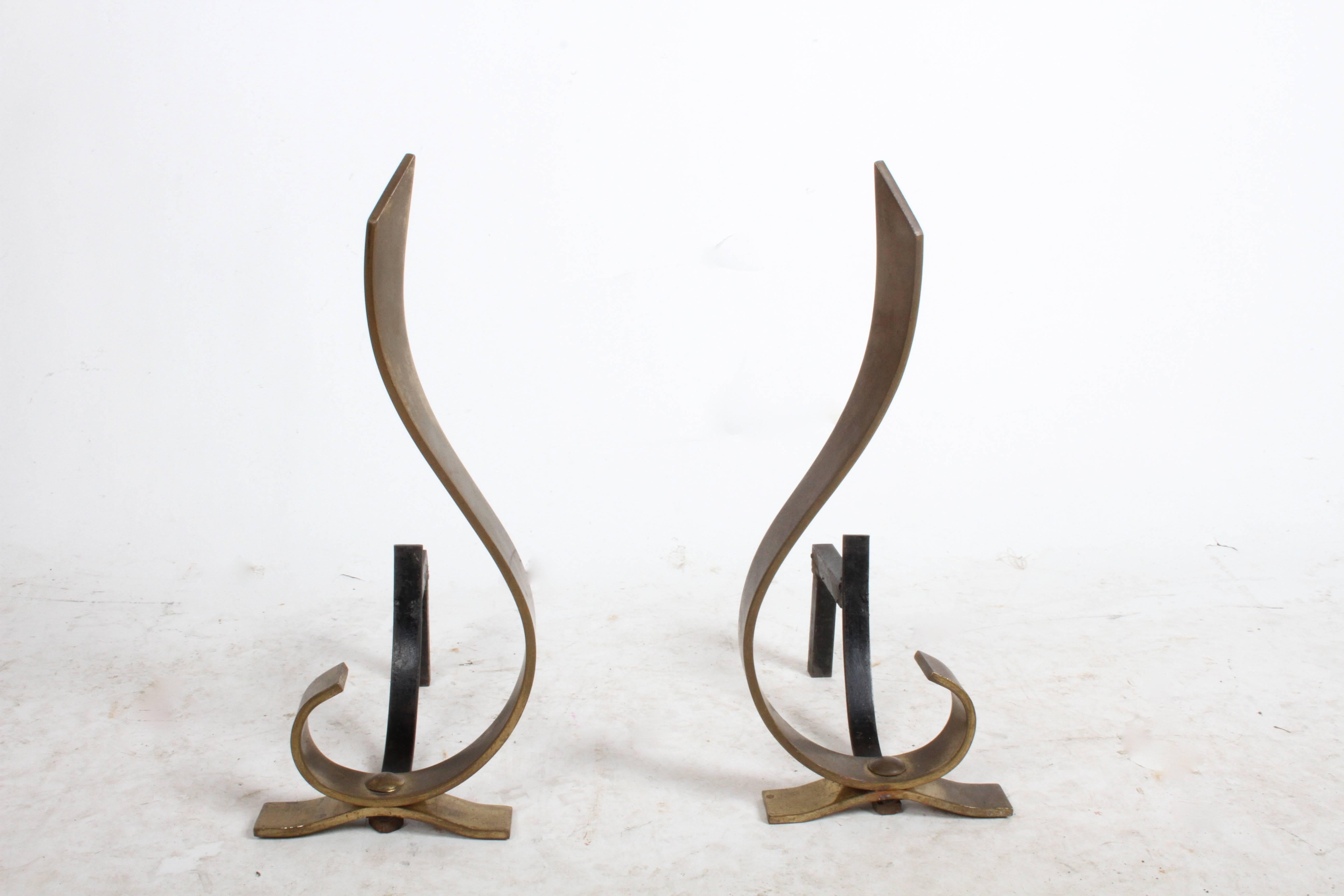 Mid-Century Modern Sculptural Brass Fire Tool Andiron Set For Sale 1