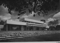 Paire d'appliques uniques sur mesure de Samuel Marx provenant de Morton D May House St. Louis