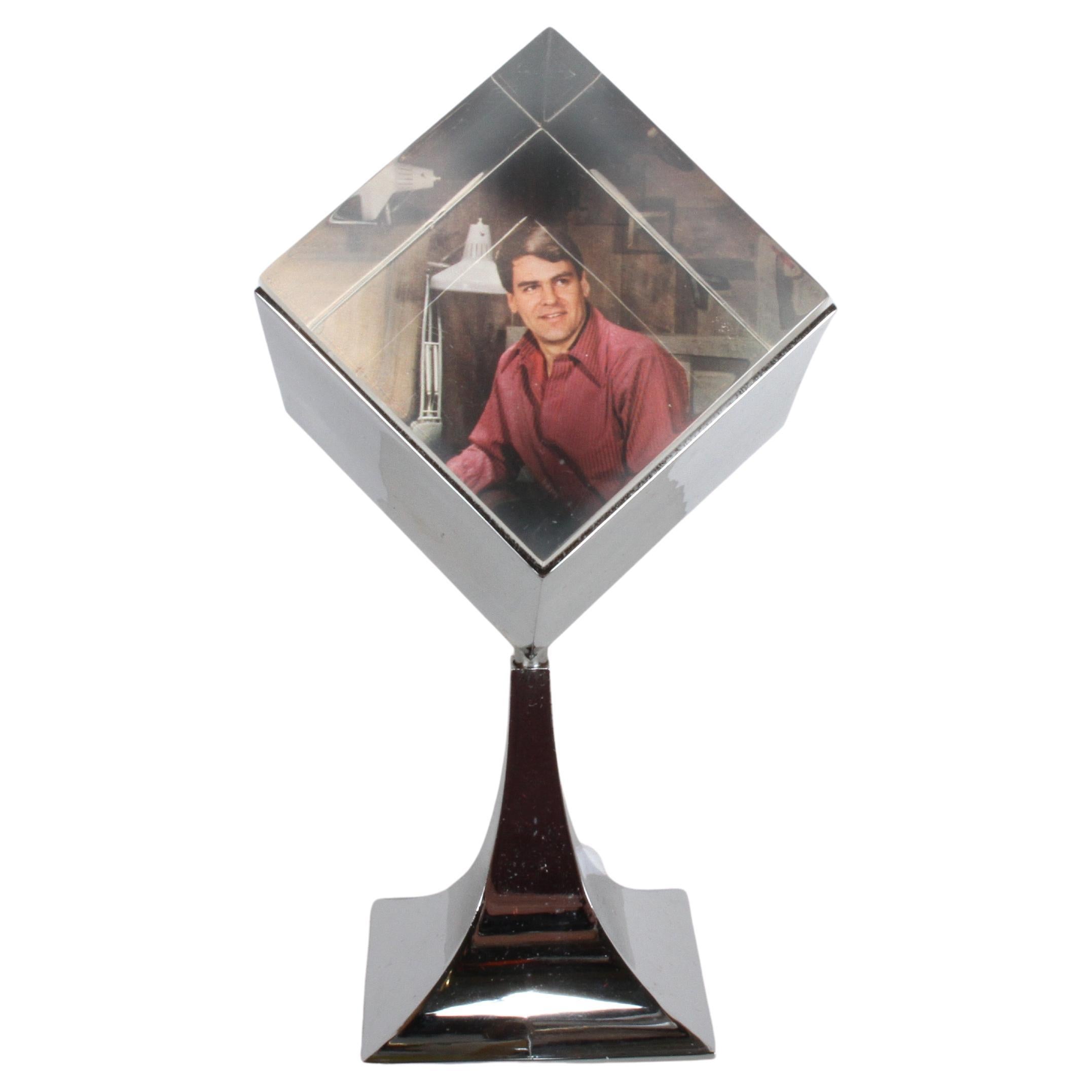 1960s MCM MOD OP-Art Chrome Base & Lucite Spinning Photo Prism Cube Sculpture For Sale