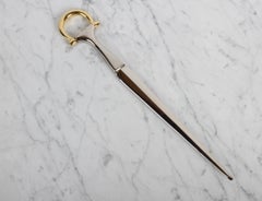 Abridor de cartas vintage de Gucci Italia de los años 70, con mango en forma de herradura, chapado en plata y oro