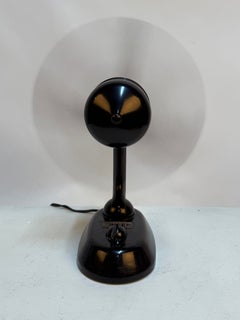 Ventilador de mesa «Ribbonaire» de Singer de los años 30, de baquelita, estilo Art Déco y diseño «Streamline» del MoMA