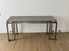 Signiert von Karl Springer, 1991, schwebender, geprägter Schreibtisch-Beistelltisch aus Shagreen-Leder