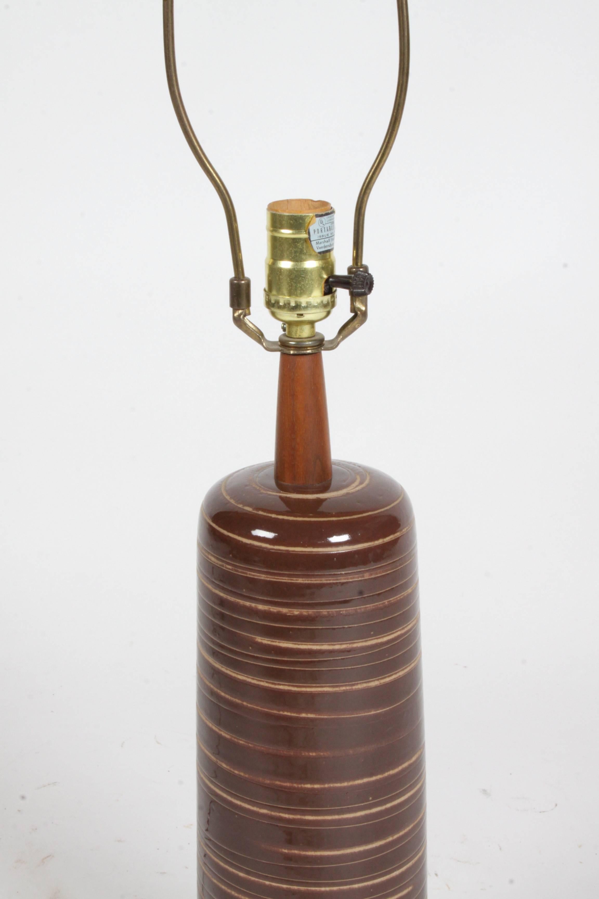 Mid-Century Modern Gordon Martz Studio Striped Ceramic Table Lamp, Signed For Sale