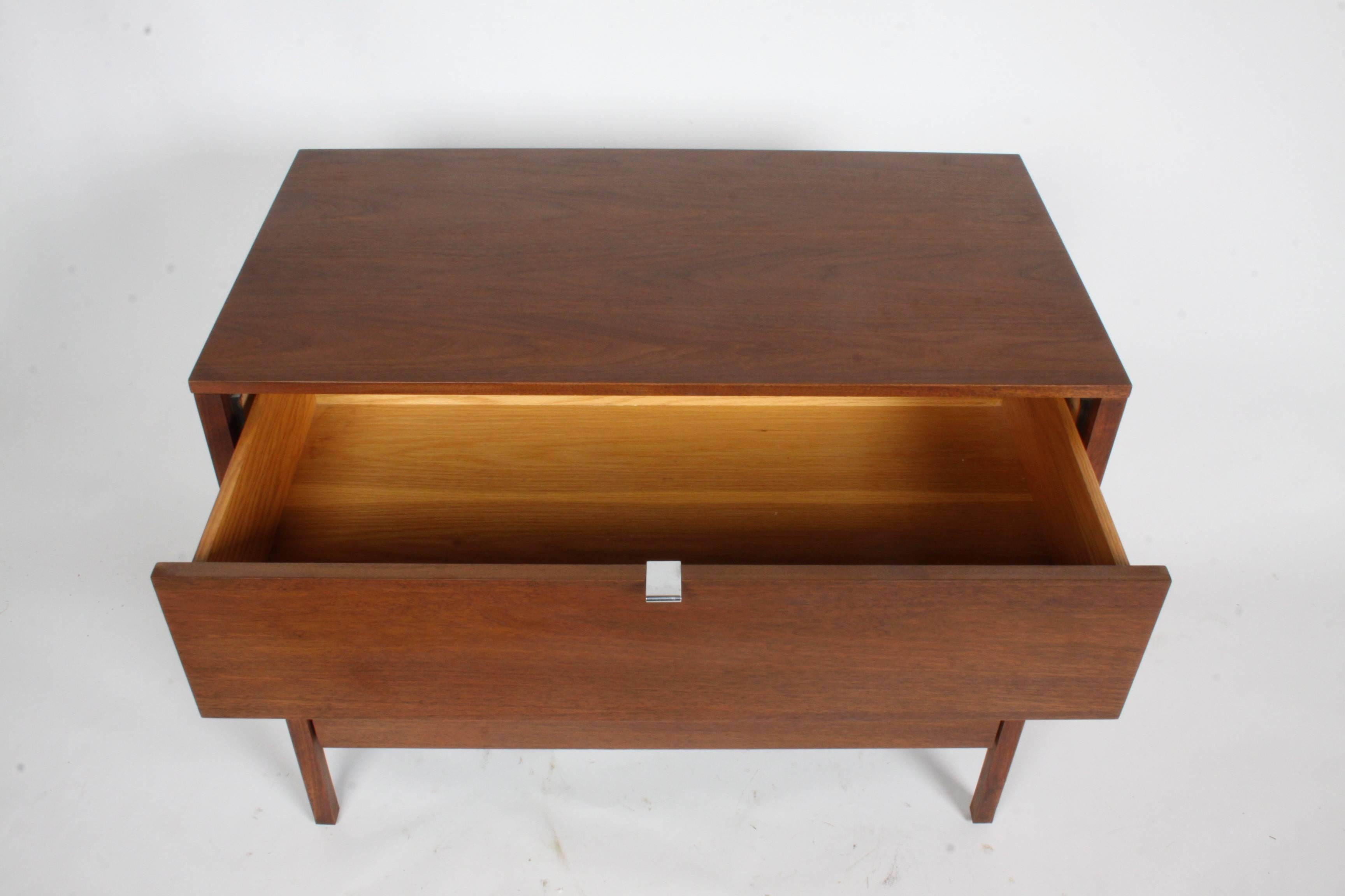 American Pair of Early Florence Knoll Chests or Nightstands with Extra Vanity Drawer