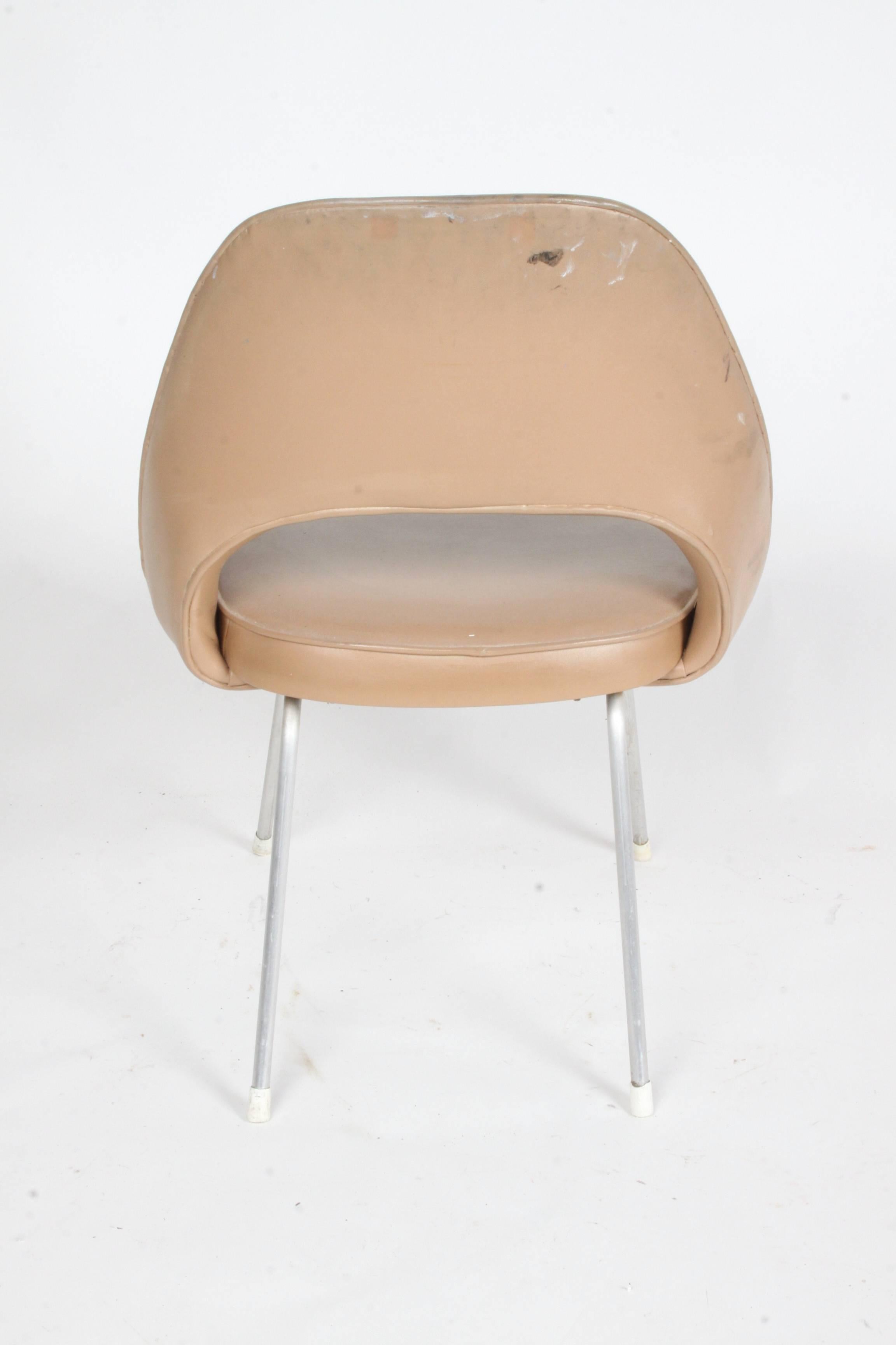 Aluminum Early Version of Eero Saarinen Side or Desk Chair for Knoll For Sale