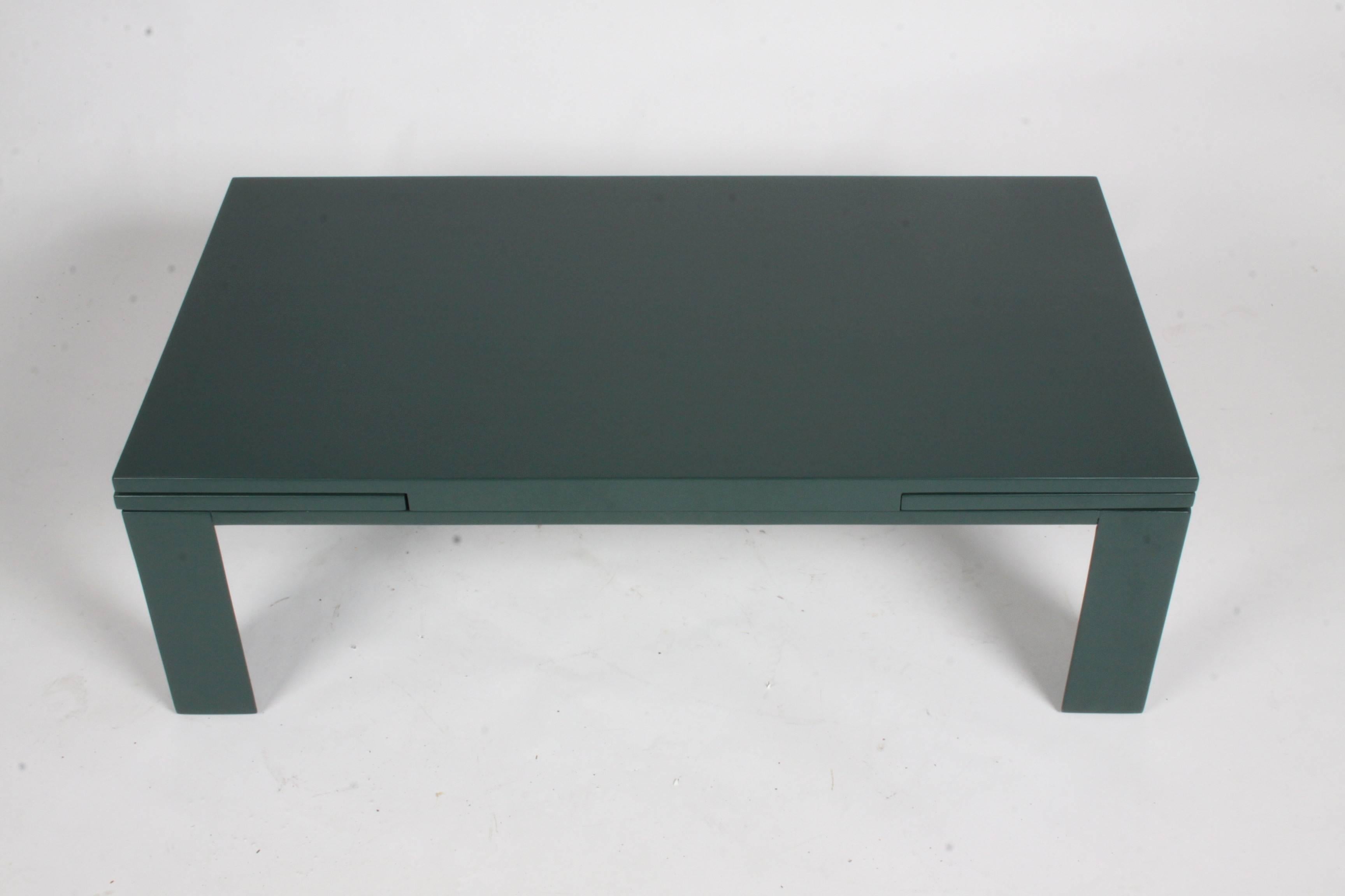 Mid-Century Modern Edward Wormley for Dunbar MCM Expandable Lacquered Hunter Green Coffee Table For Sale