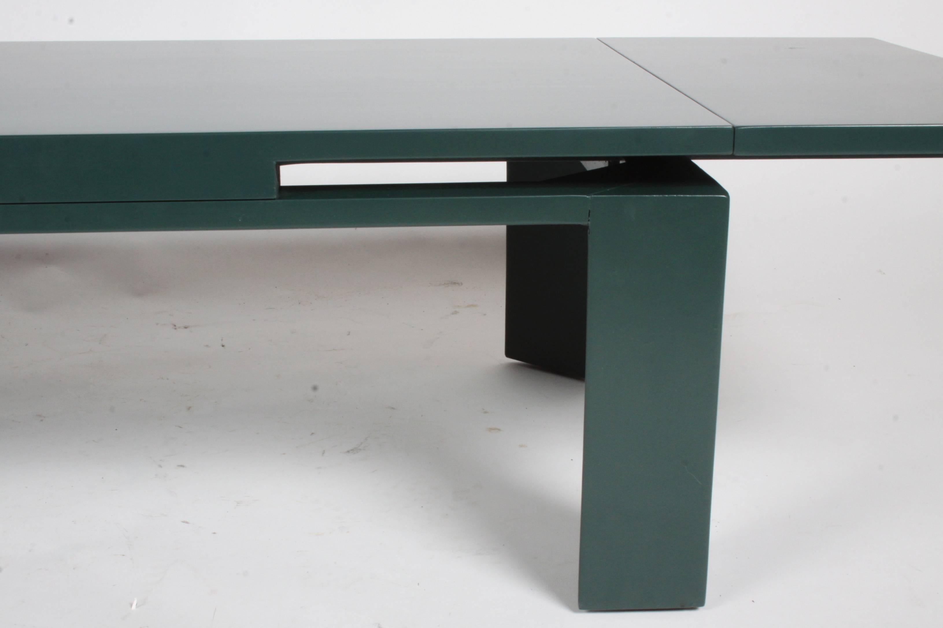Mahogany Edward Wormley for Dunbar MCM Expandable Lacquered Hunter Green Coffee Table For Sale