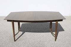 Bert England per il tavolo da pranzo Johnson Furniture - Forward Trend