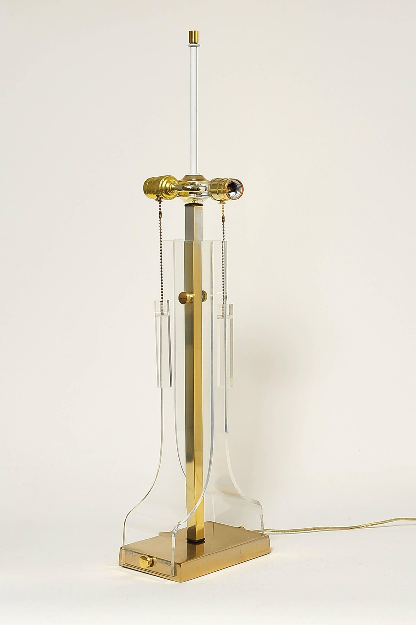 Pair of Laurel 1970s Lucite and Brass Lamps 2
