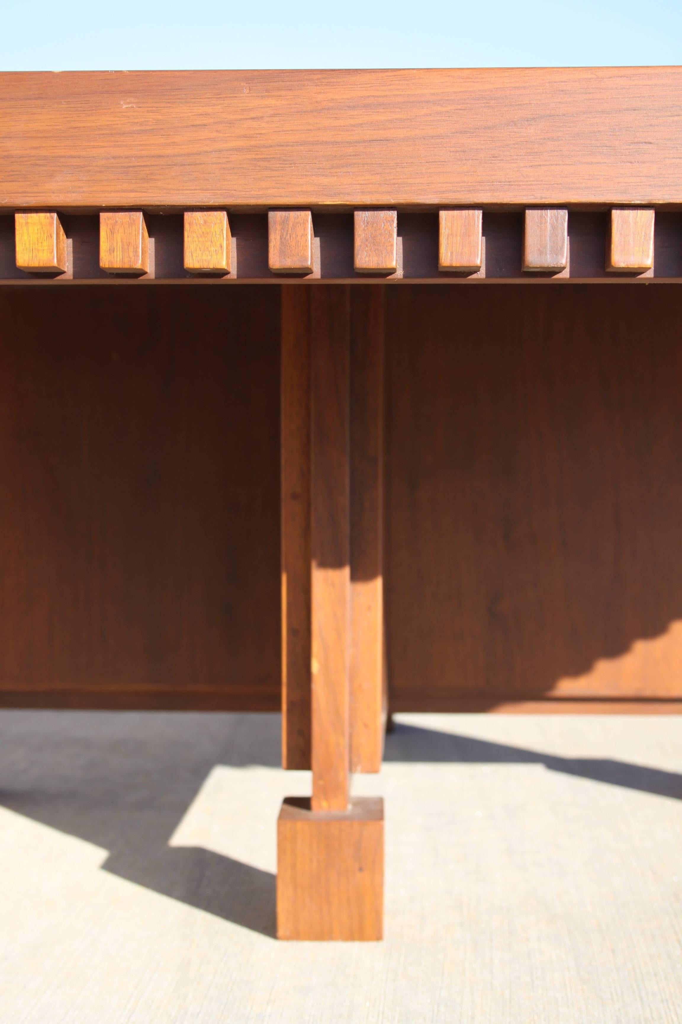Mid-Century Modern Architect Fred M. Kemp Custom Coffee Table in the style of Frank Lloyd Wright