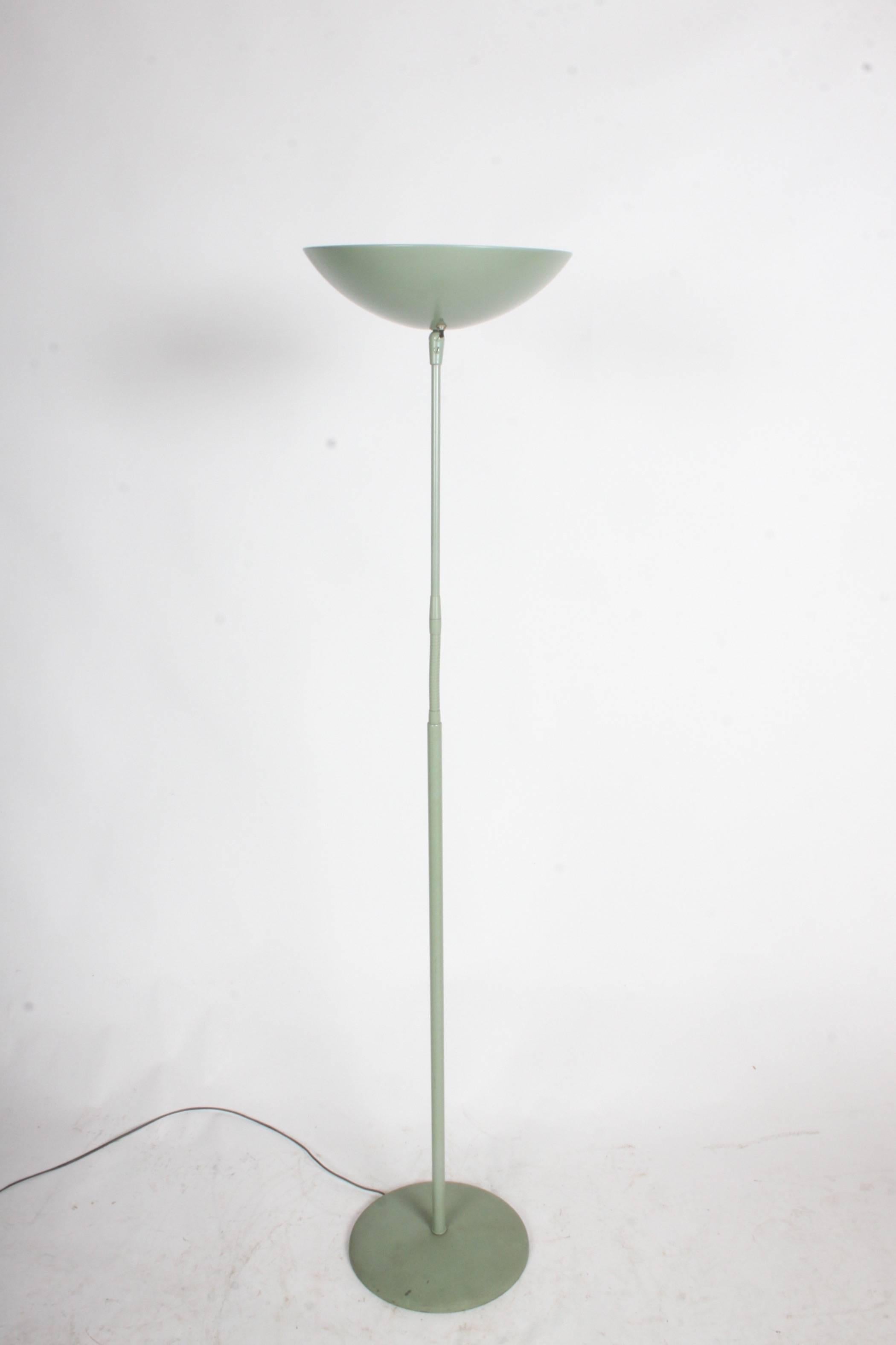 Kurt Versen Gooseneck Adjustable Floor Lamp  In Good Condition In St. Louis, MO