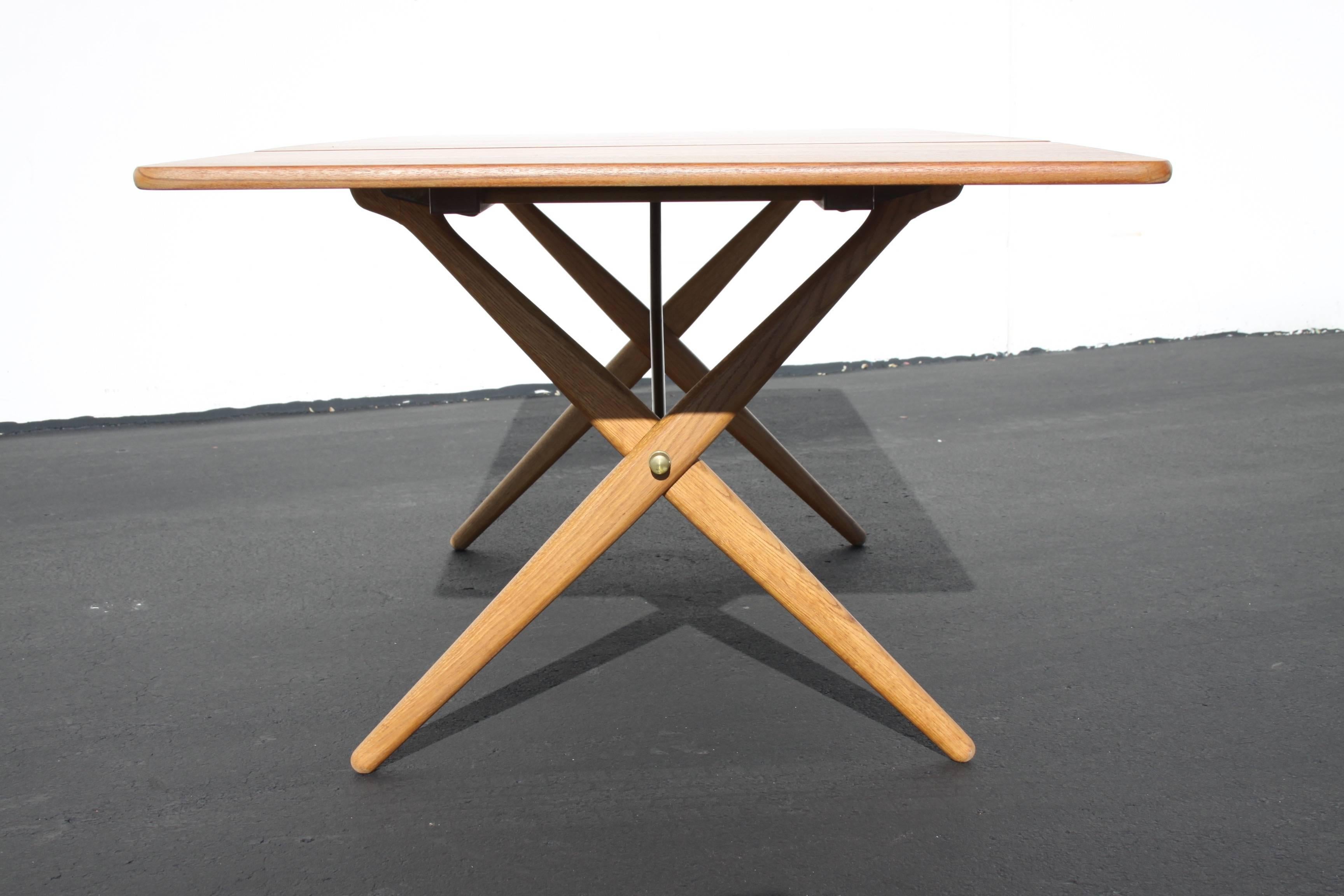Hans J. Wegner Drop-Leaf Dining Table Model AT-309, Beautifully Restored For Sale 2