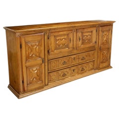 Northern Italian Walnut credenza - Circa 1800