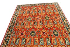Tappeto Ararat Rugs Senna Row of Flowers, Tappeto revival del 19° secolo, tinto naturale